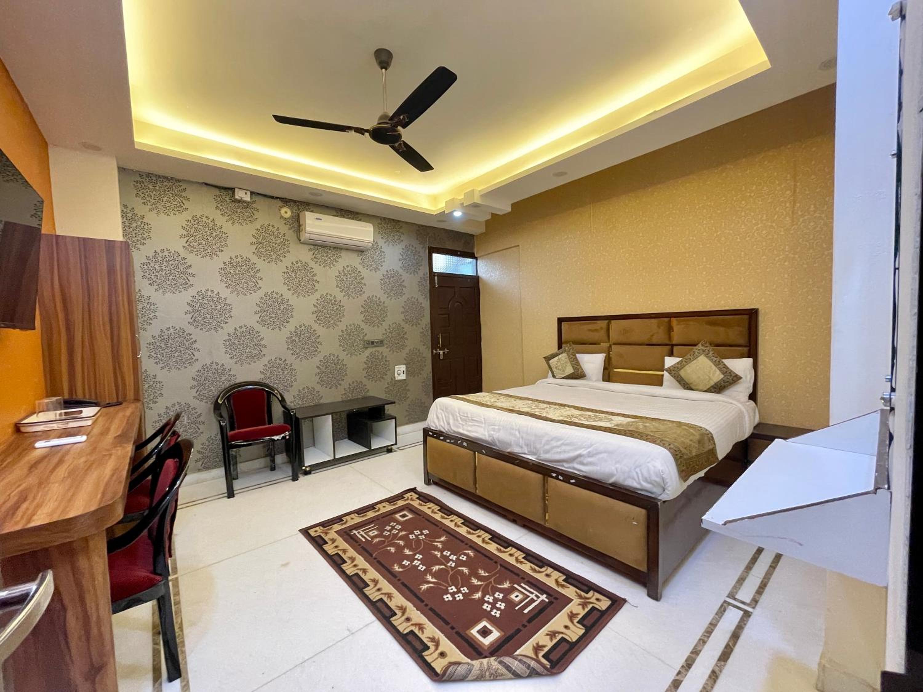 Deluxe Family Suite