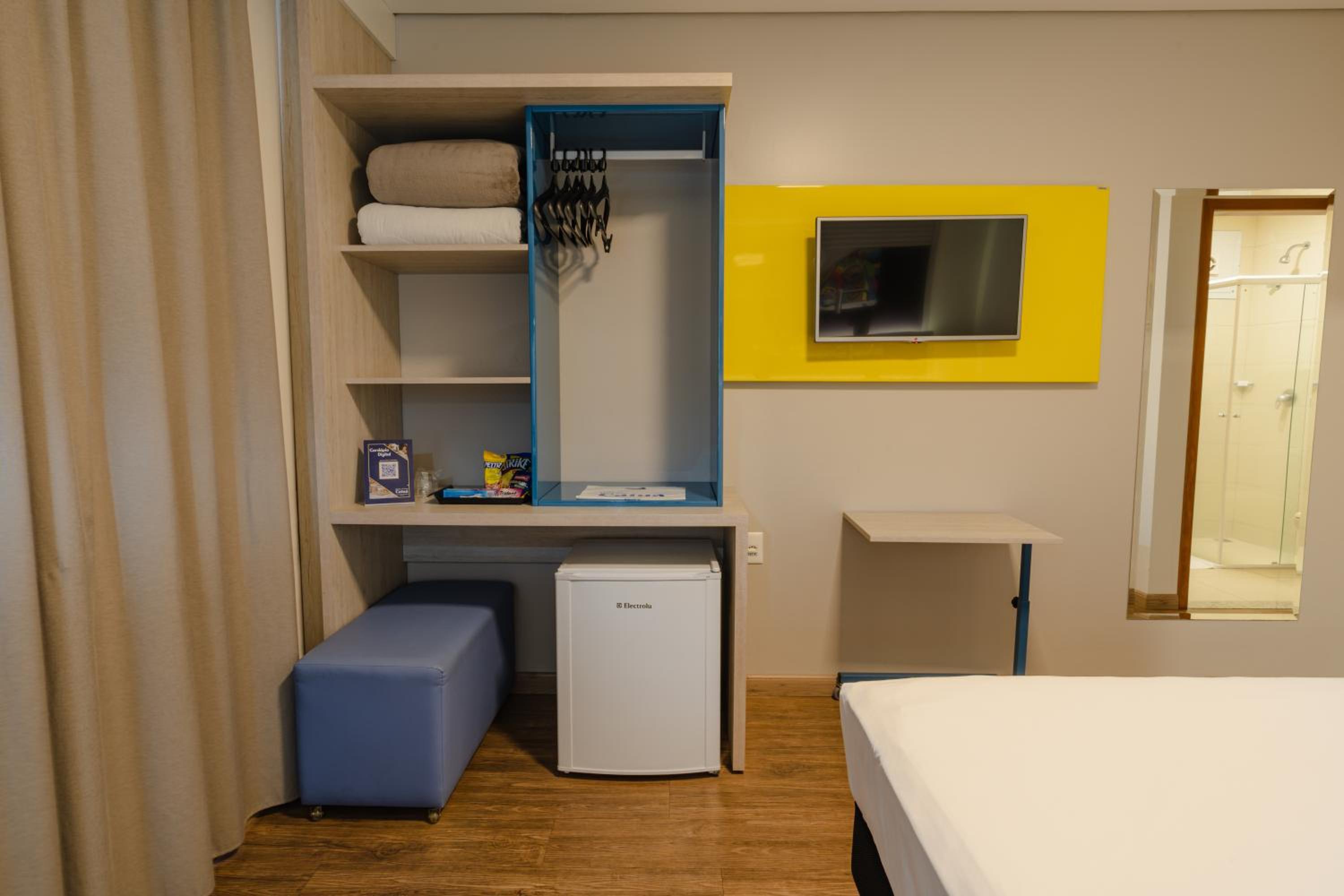 Queen Room photo 1