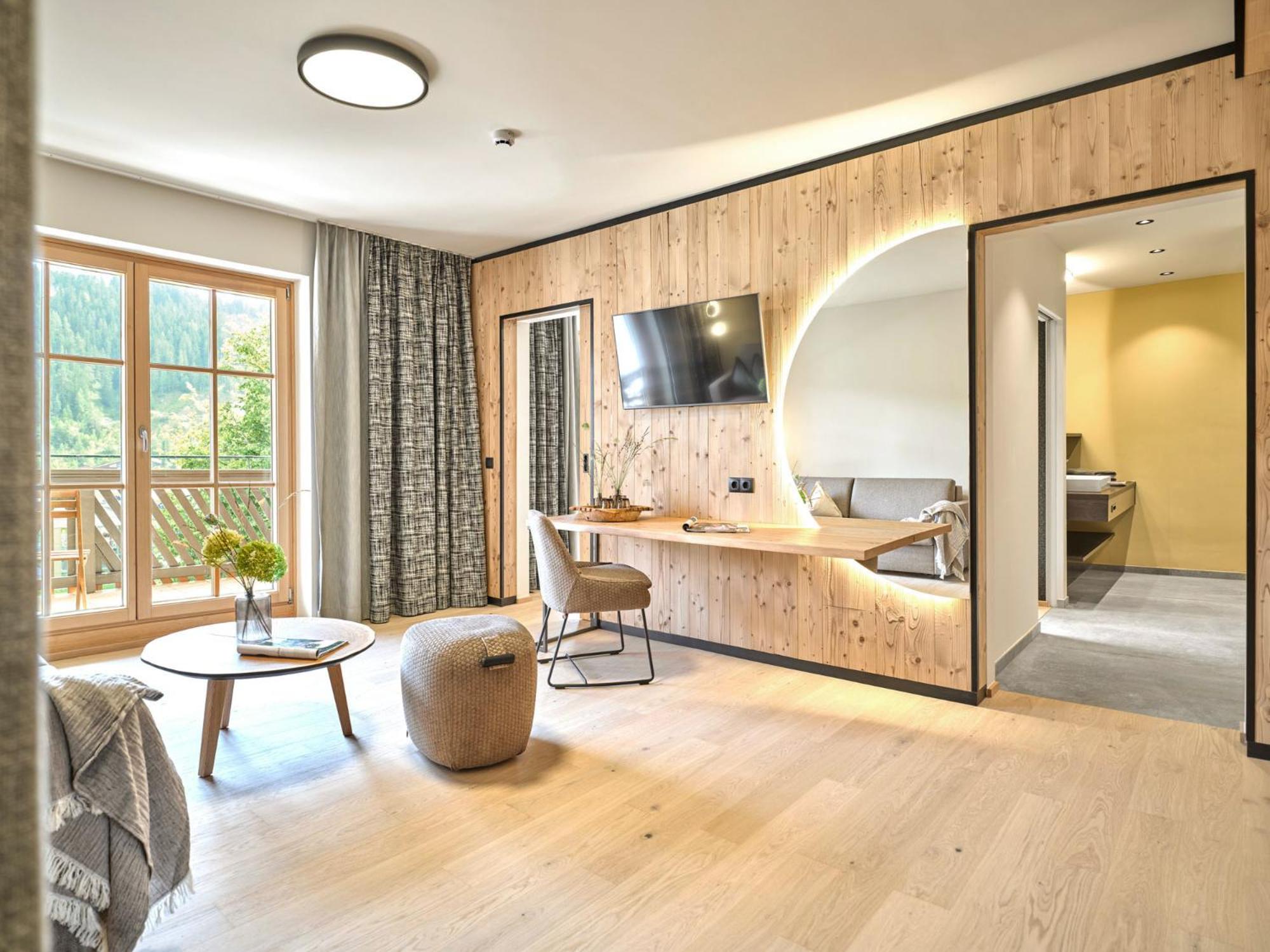 Deluxe Double Room - Photo 2