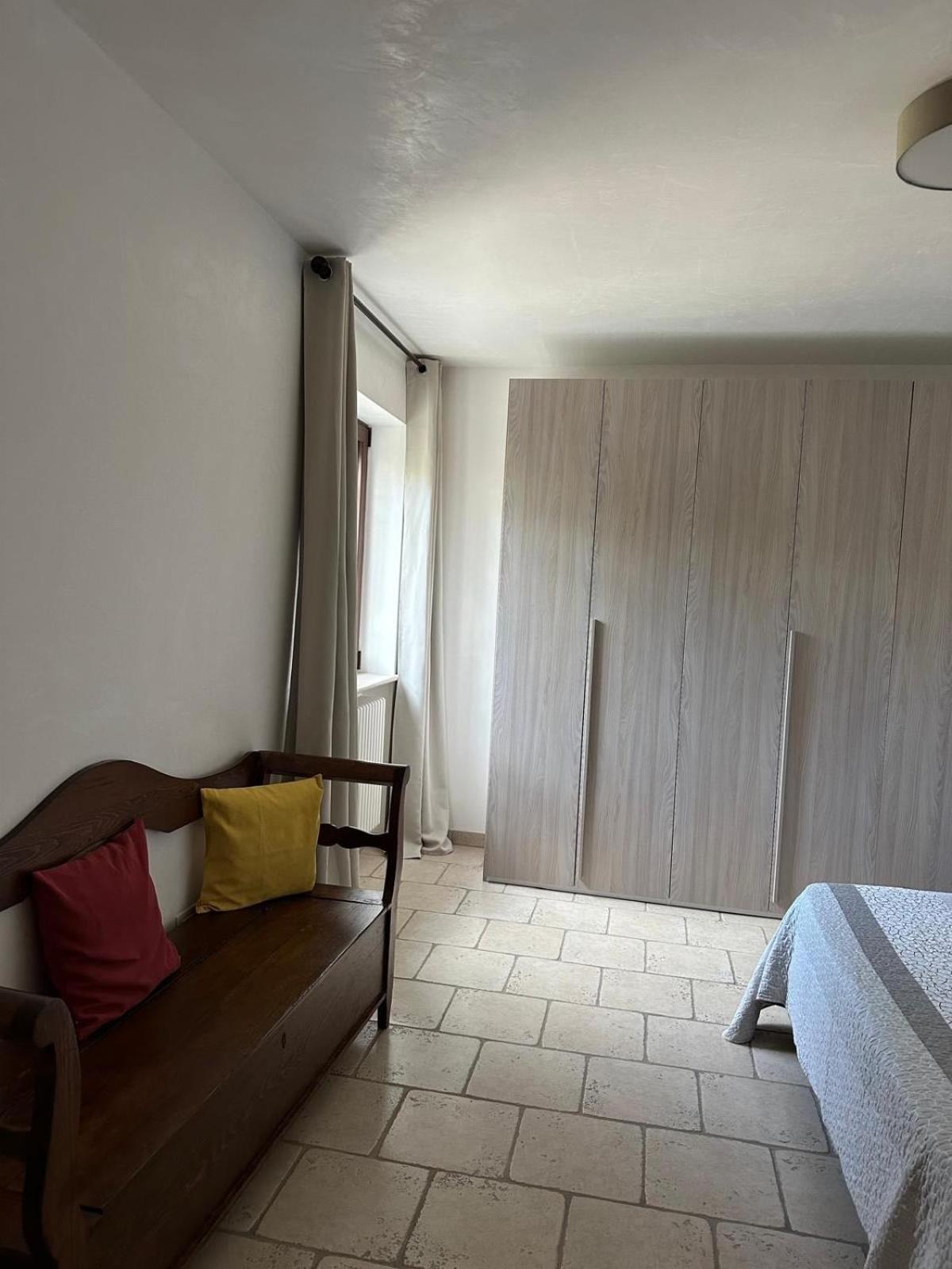 One-Bedroom Apartment photo 3