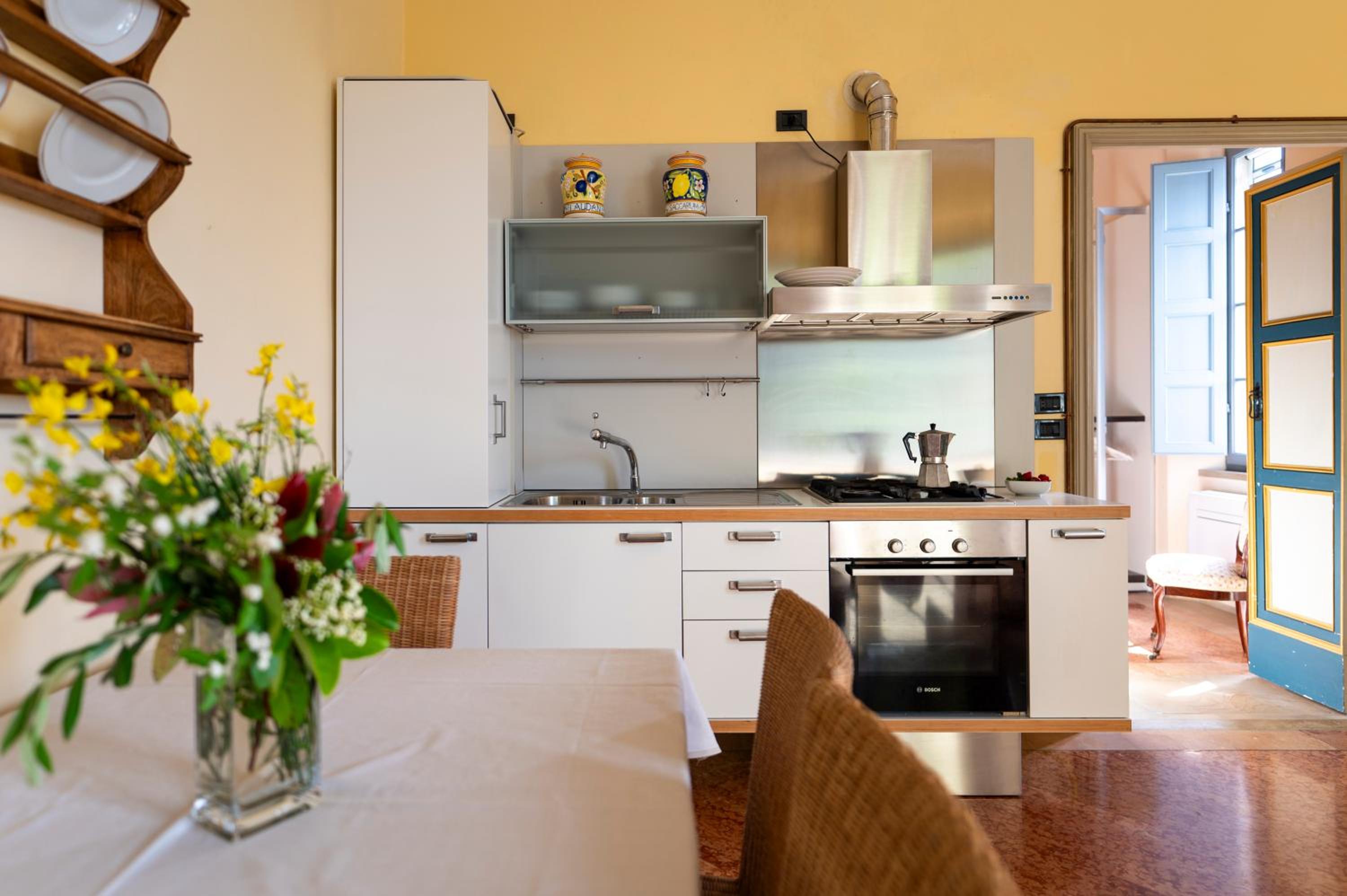 One-Bedroom Apartment (4 Adults) photo 3