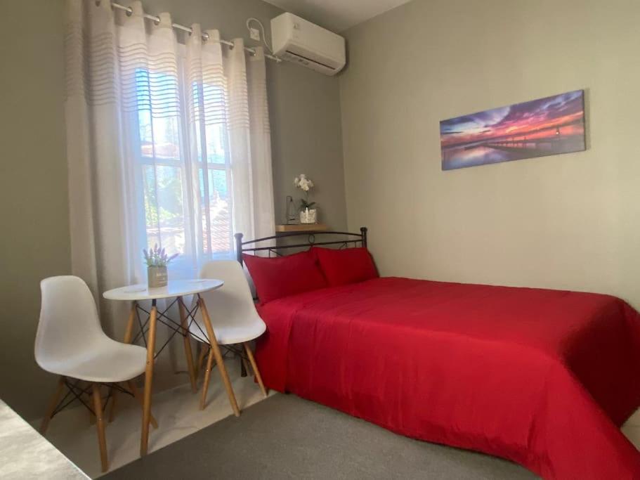 One-Bedroom Apartment photo 3