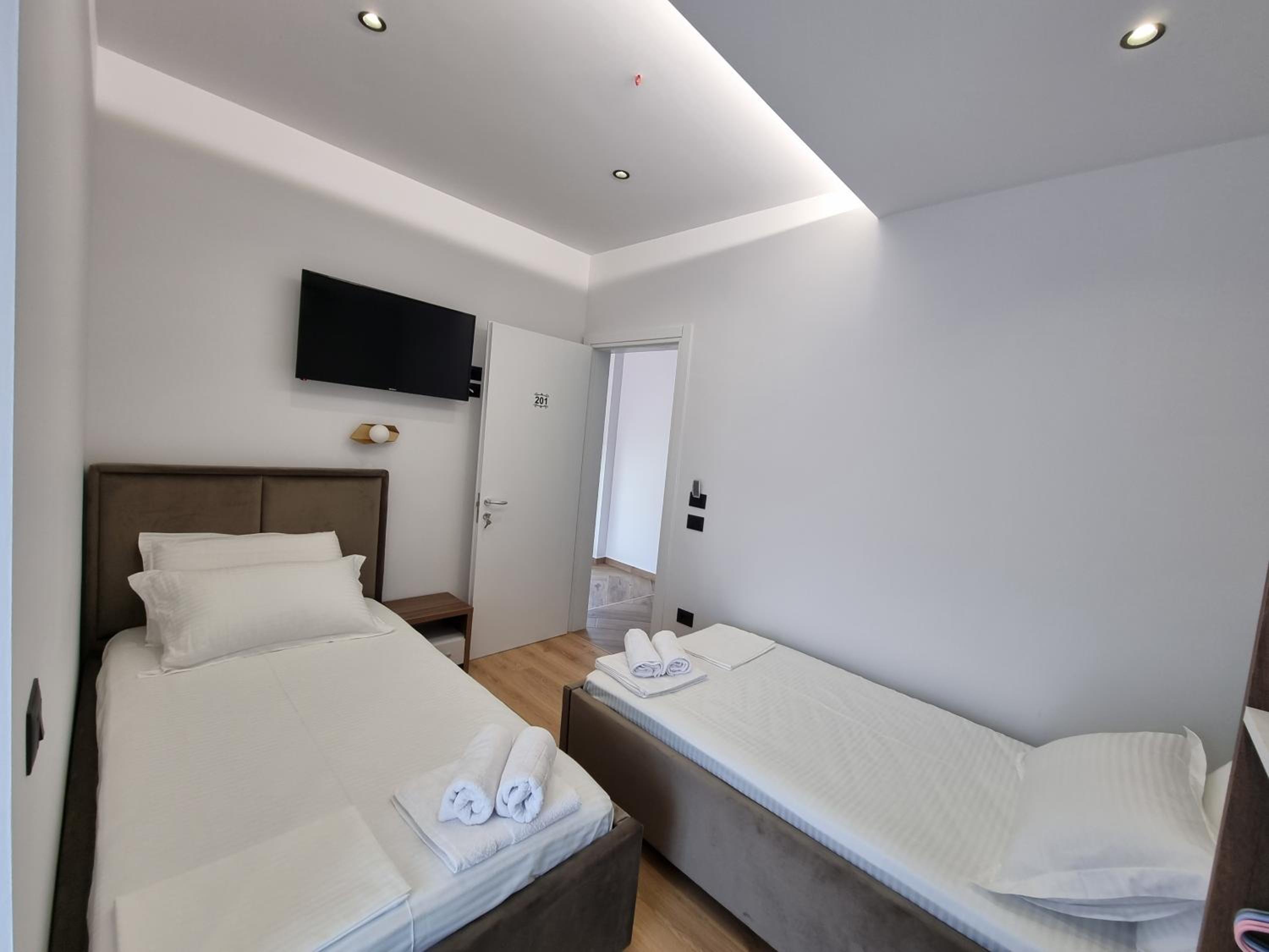 Small Twin Room photo 3
