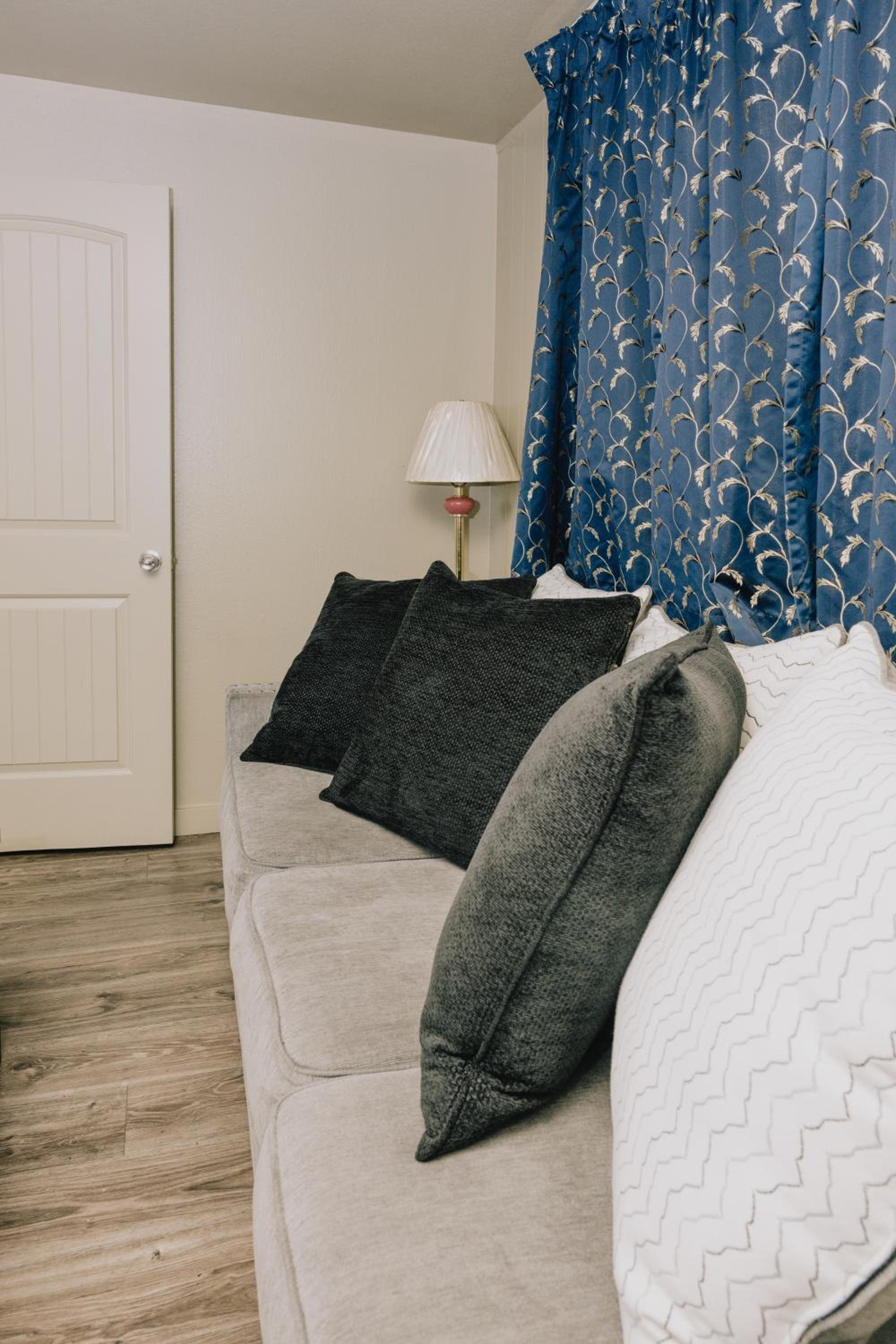 One-Bedroom Suite photo 1
