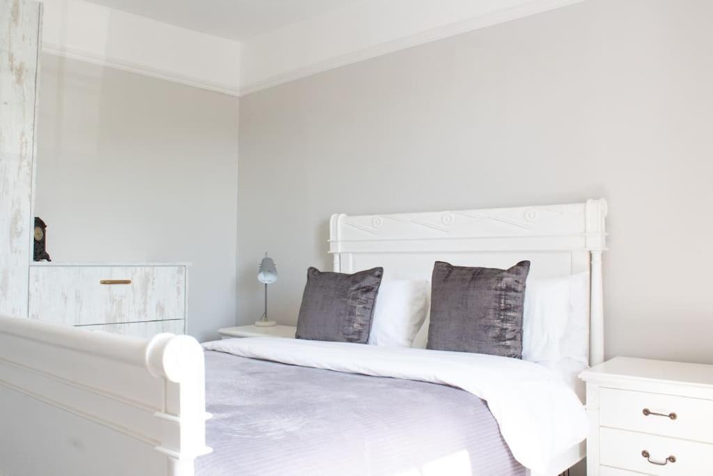 One-Bedroom House photo 2