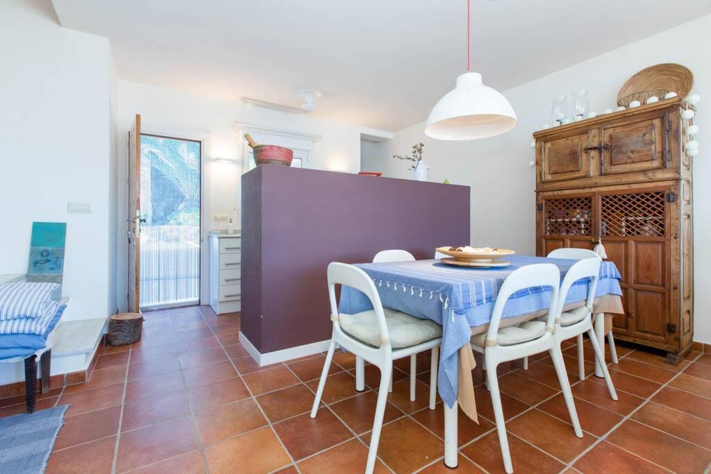 Two-Bedroom House photo 3