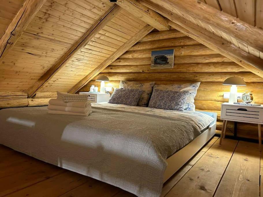 One-Bedroom House photo 3