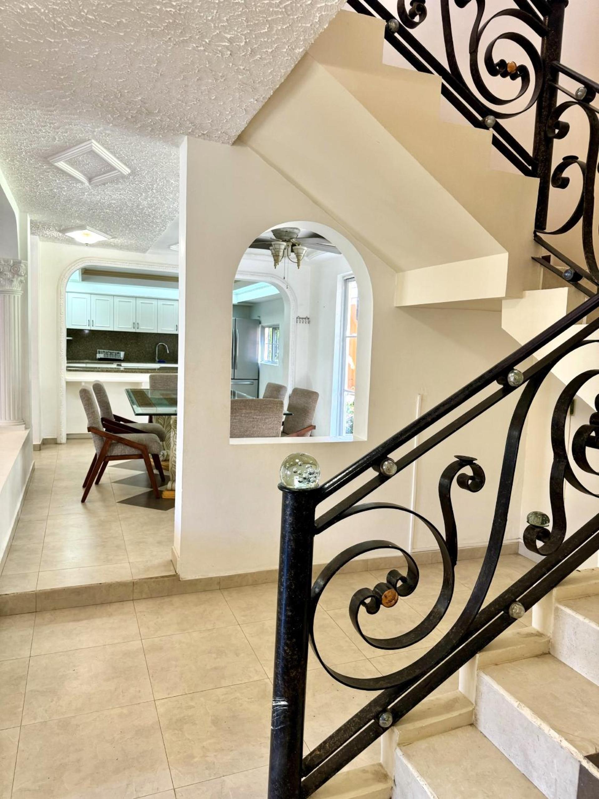 One-Bedroom House photo 2