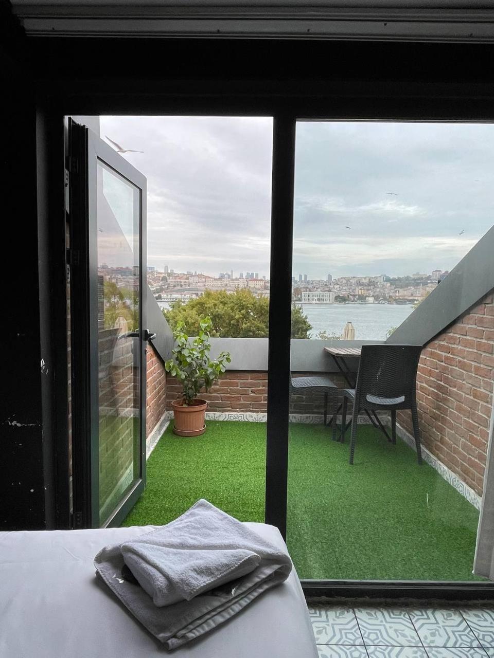 Deluxe Double Room With Sea View photo 2