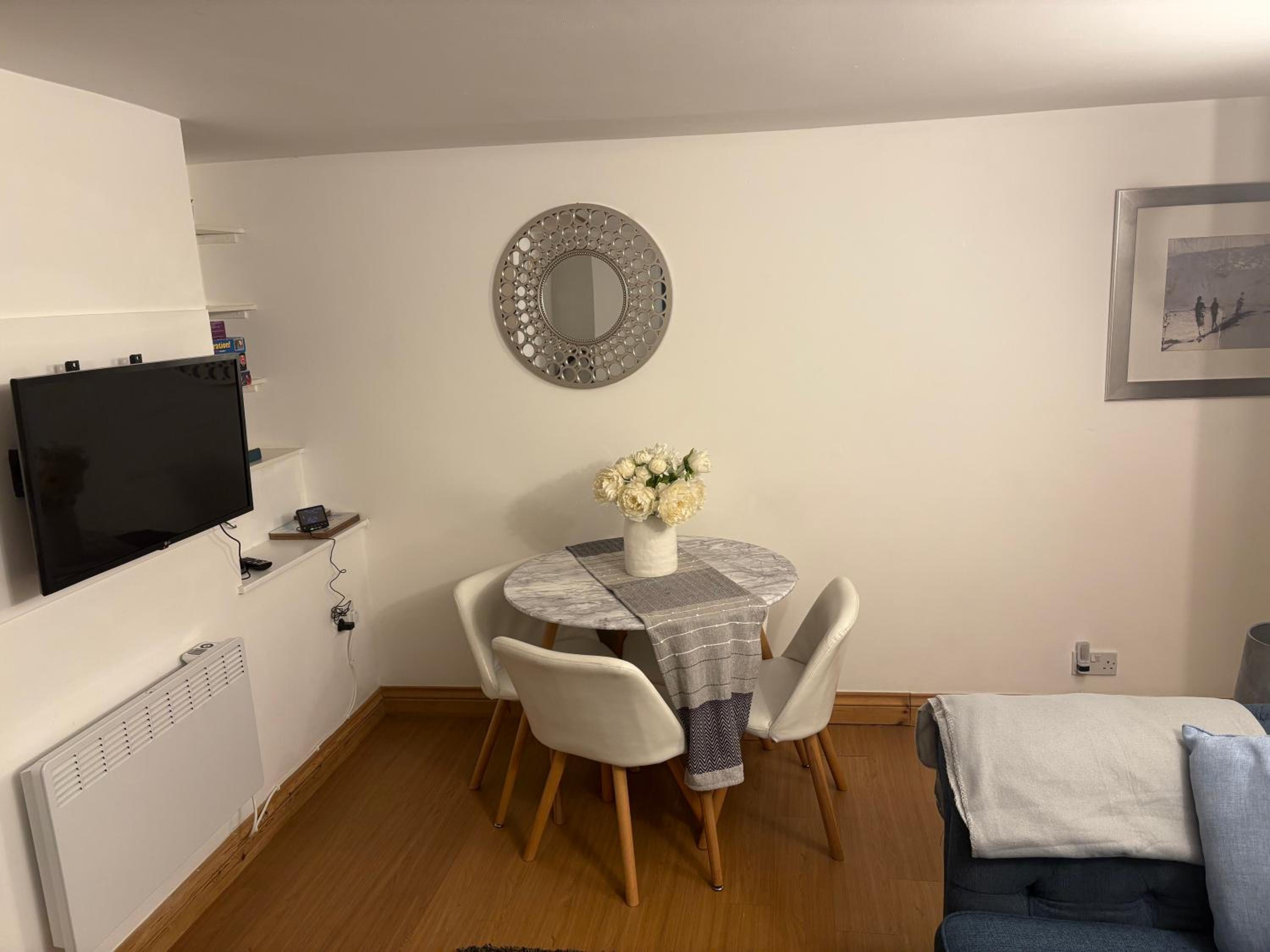 Two-Bedroom Apartment photo 3