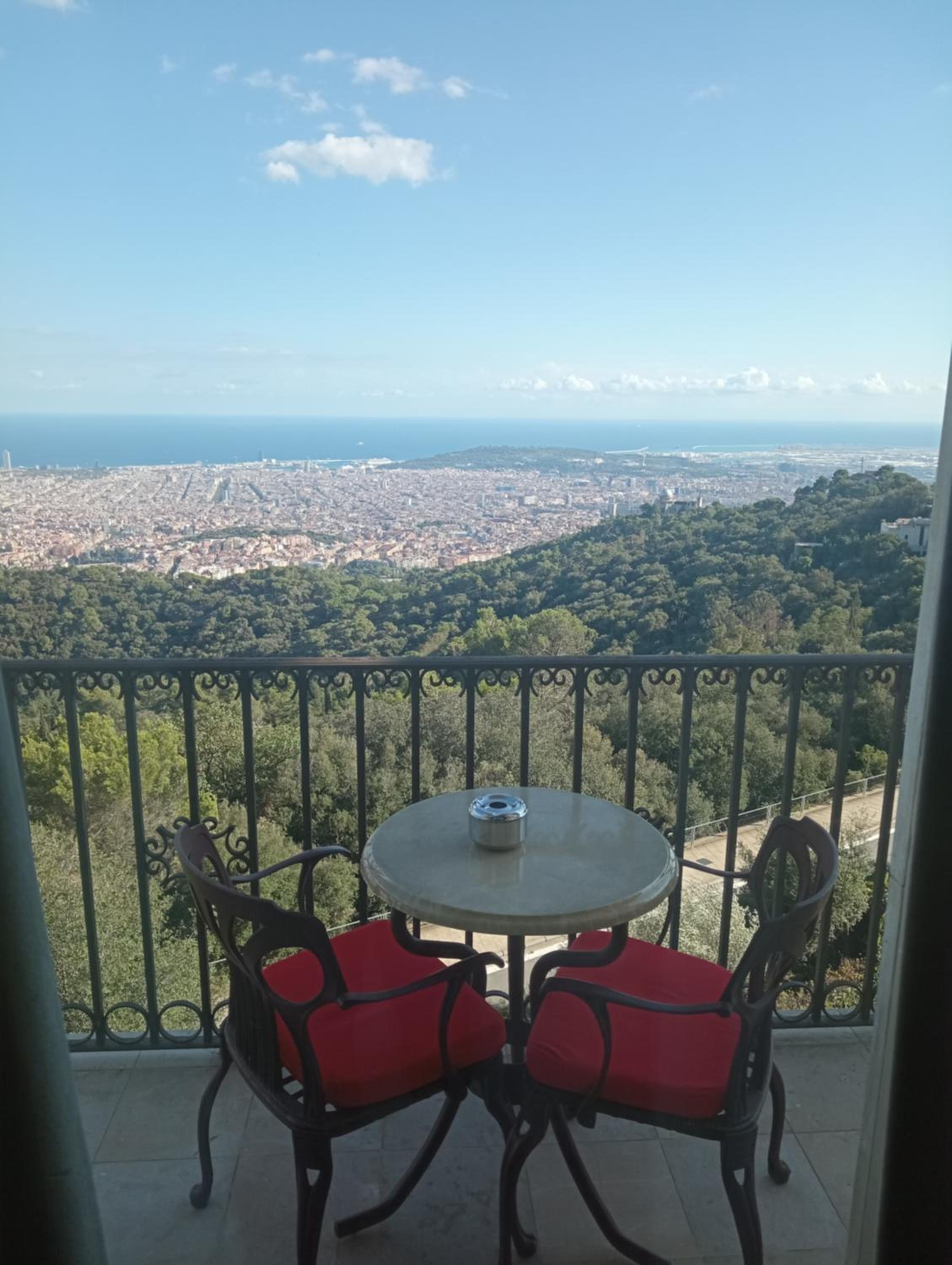 Habitación Doble o Twin Deluxe con Vista a la Ciudad Habitación Doble o Twin Deluxe con Vista a la Ciudad