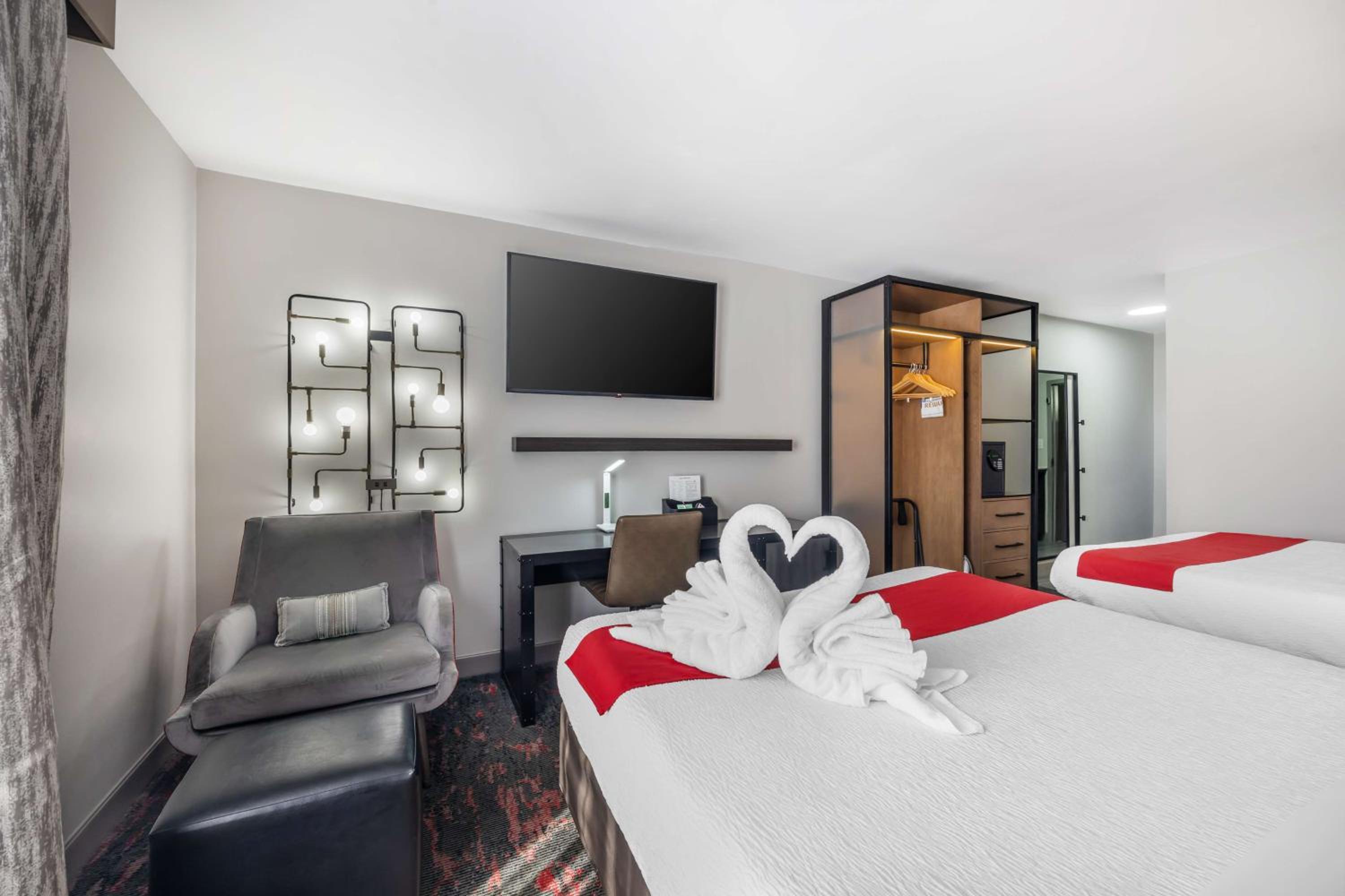 Queen Room with Two Queen Beds - Non-Smoking