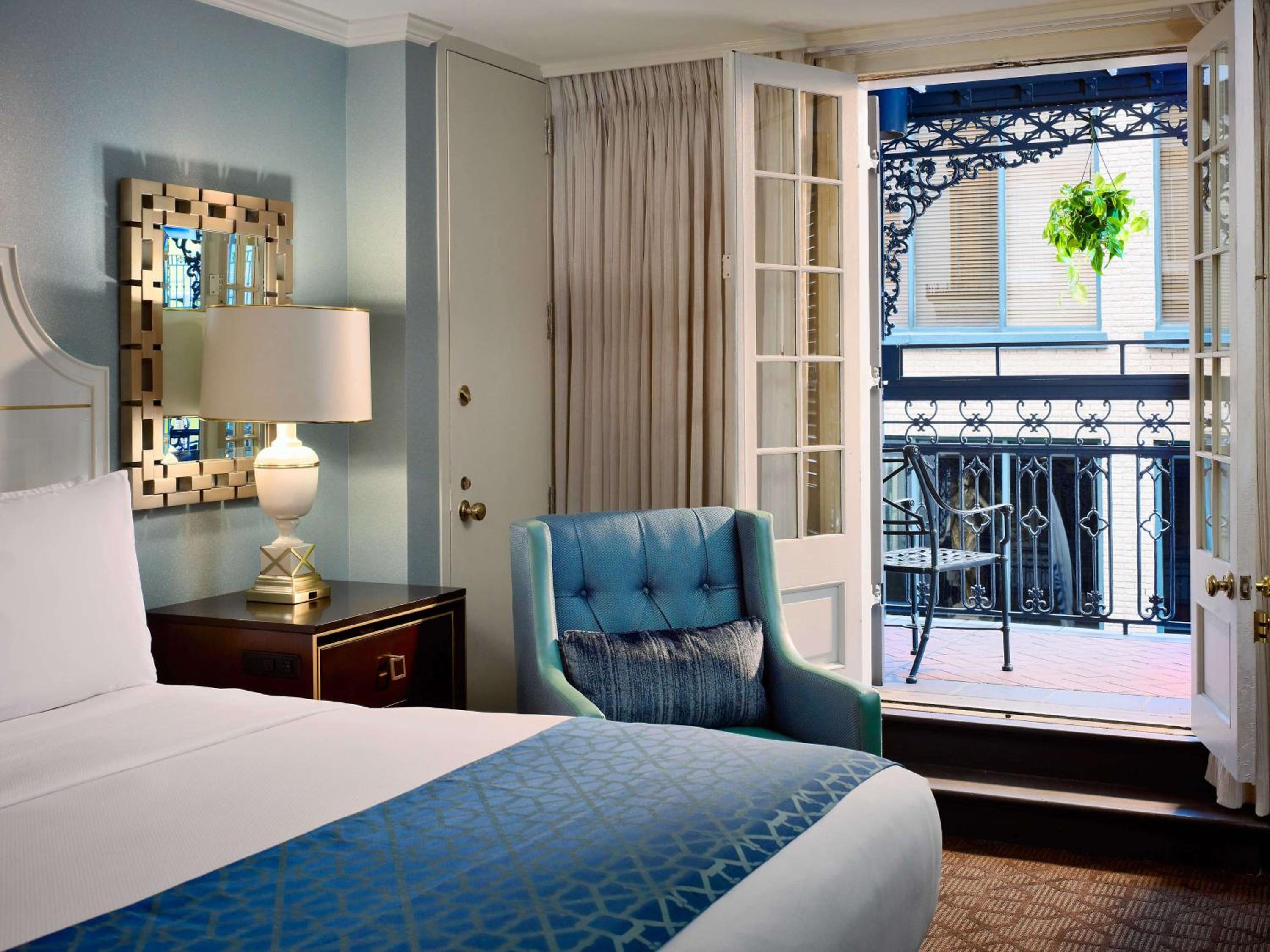 King Room with Balcony and Side Street view - Photo 4