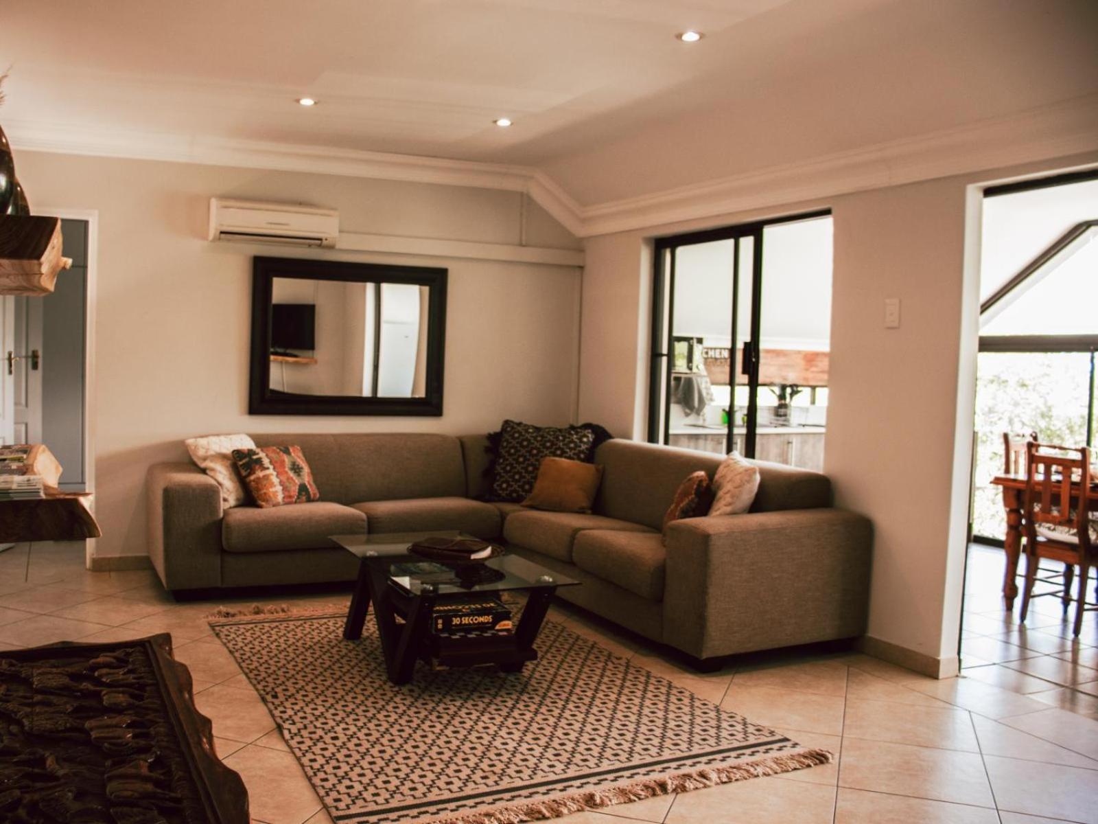Three-Bedroom Apartment photo 1