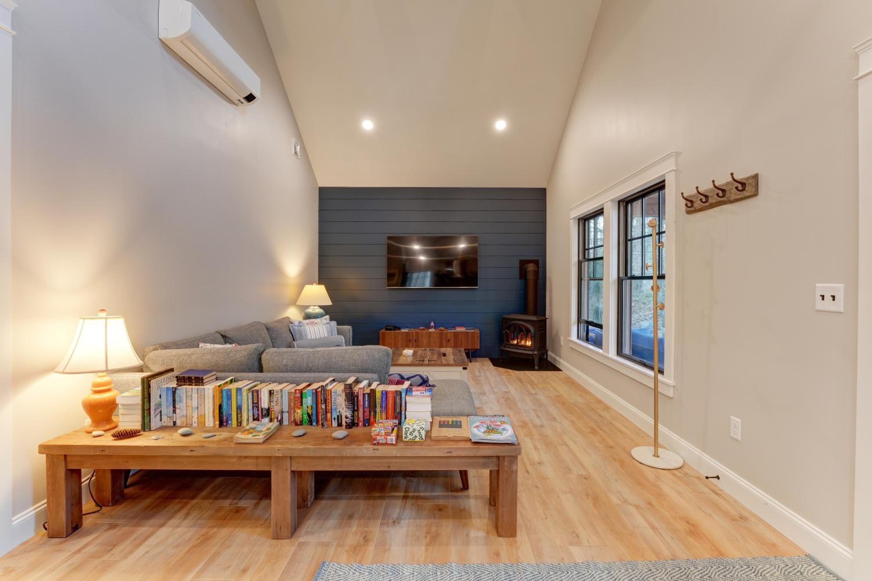 Two-Bedroom House photo 3