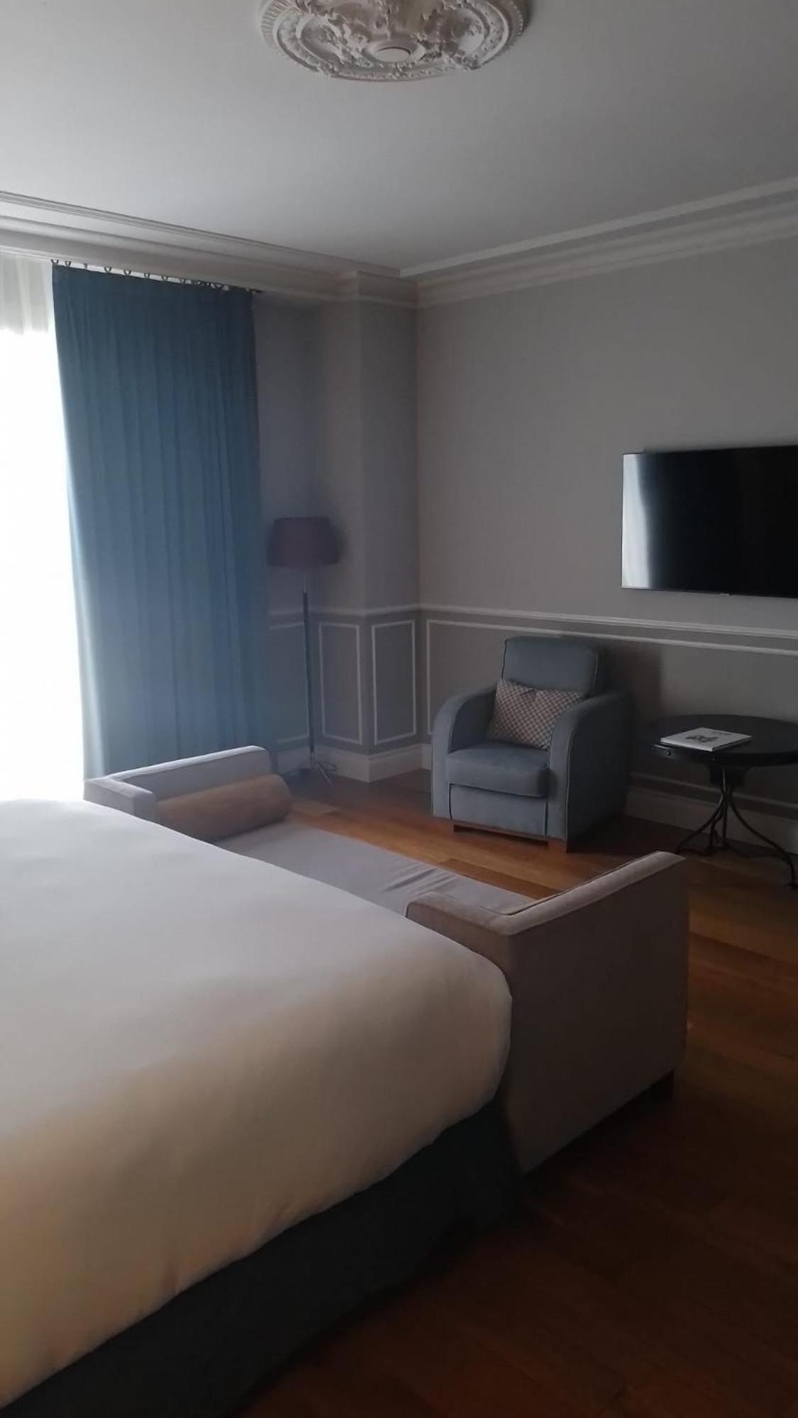 Habitación Doble Superior con Terraza y Vista a la Montaña