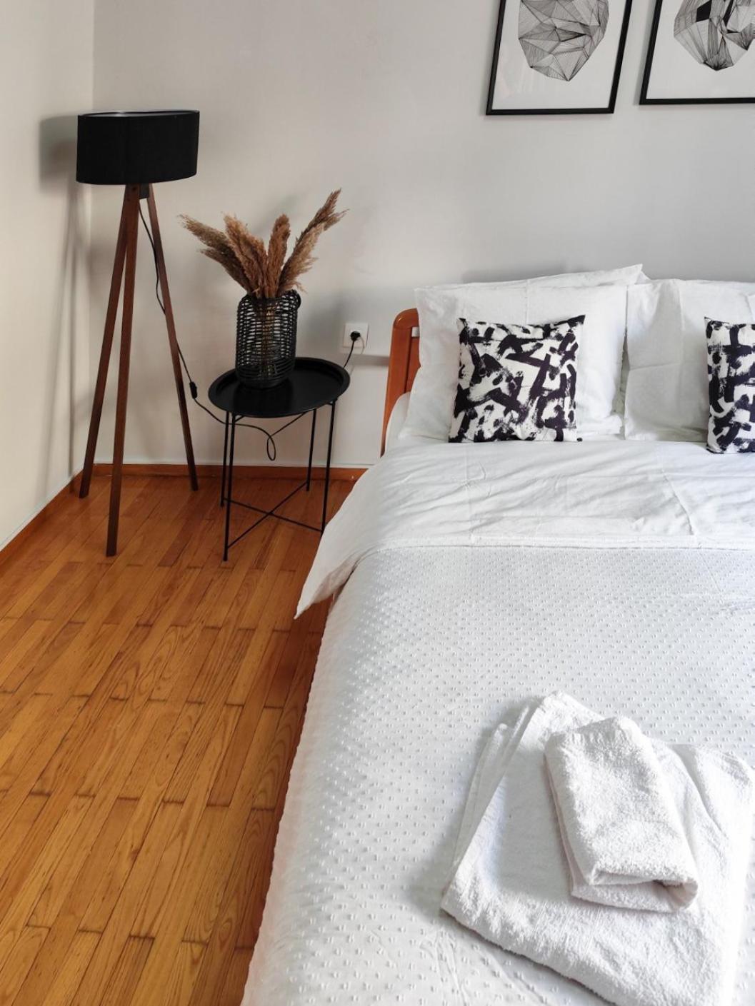 Four-Bedroom Apartment with Lake View photo 1