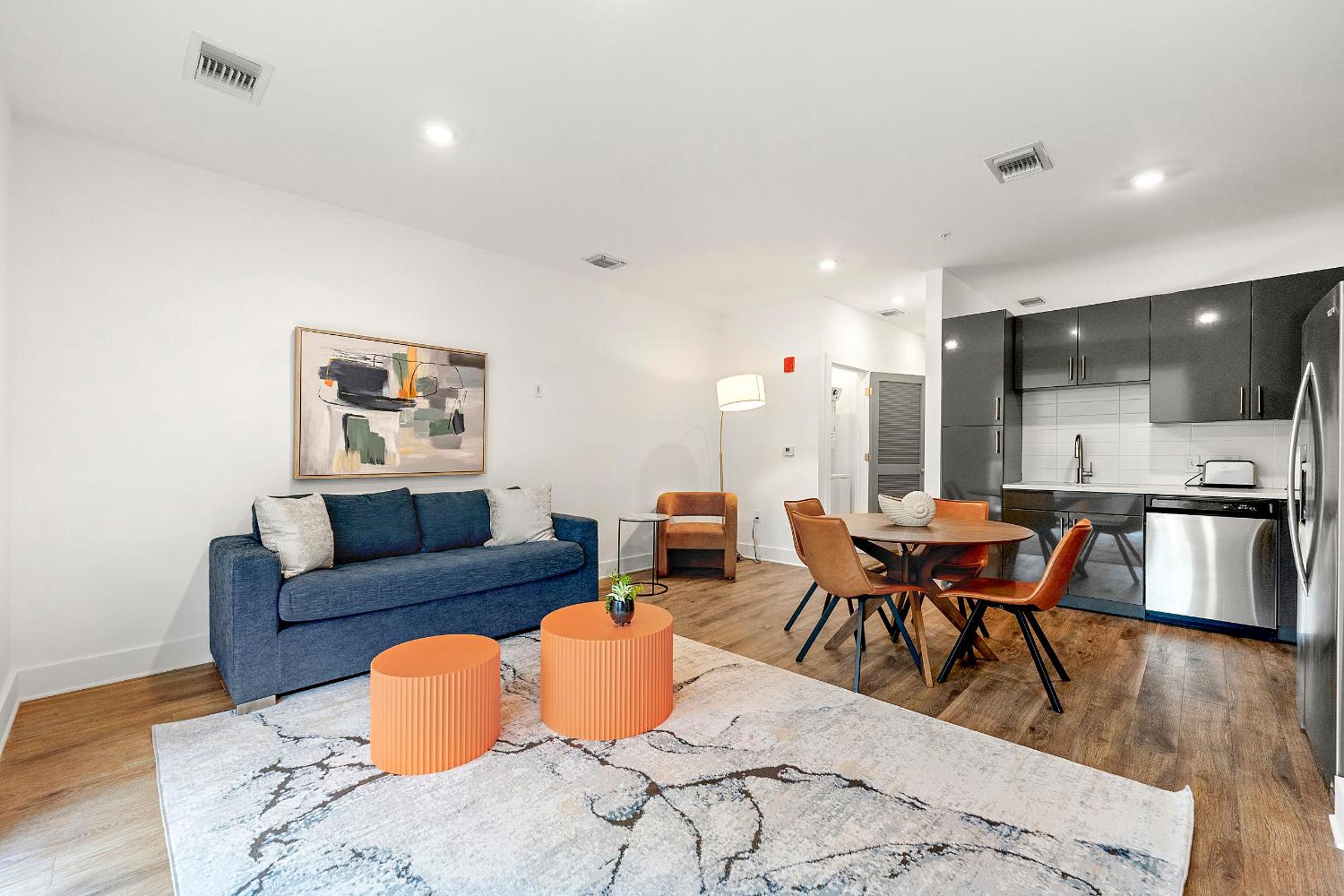 One-Bedroom Apartment - Non-Smoking