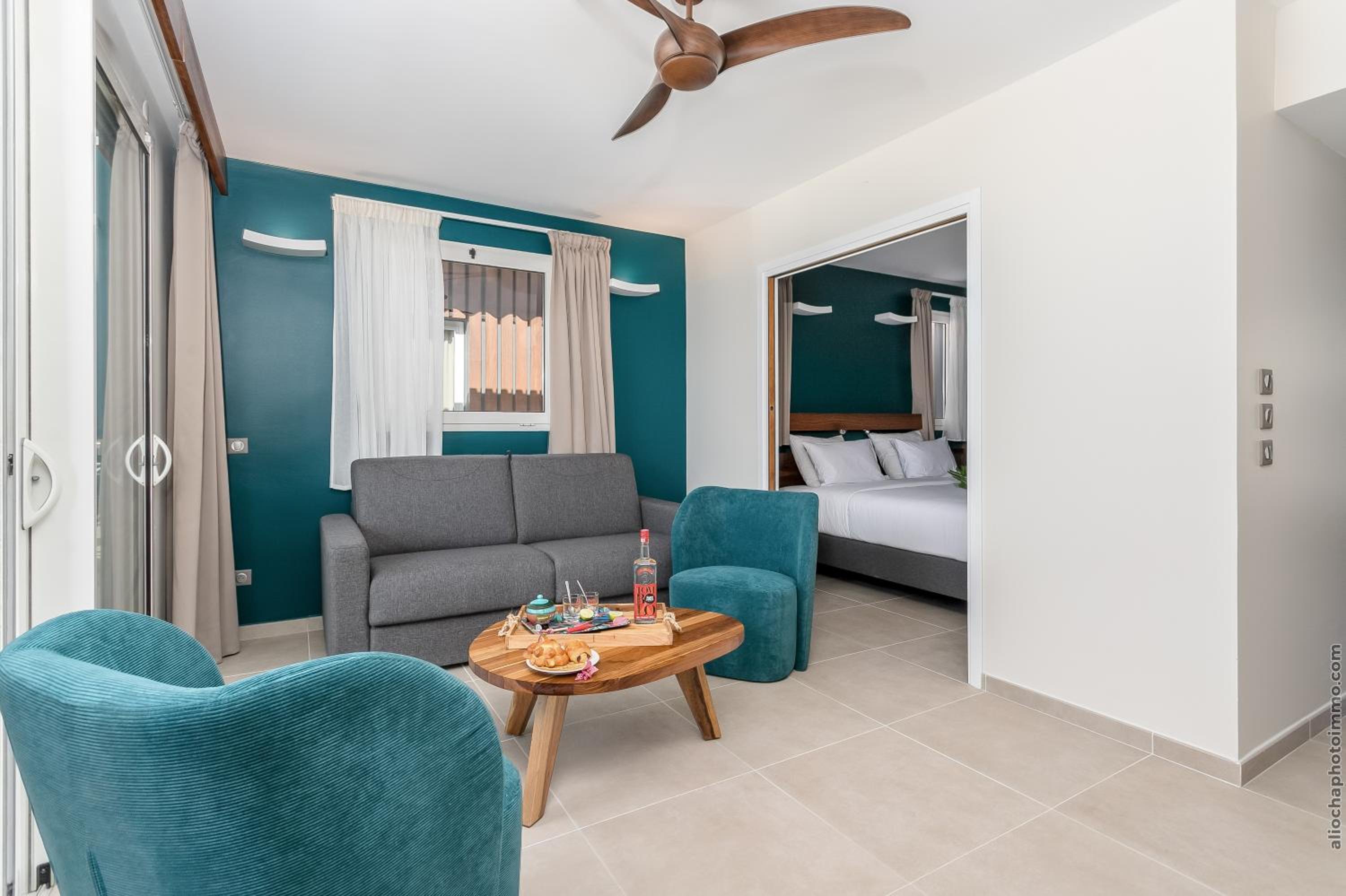 Superior Suite with Beach View