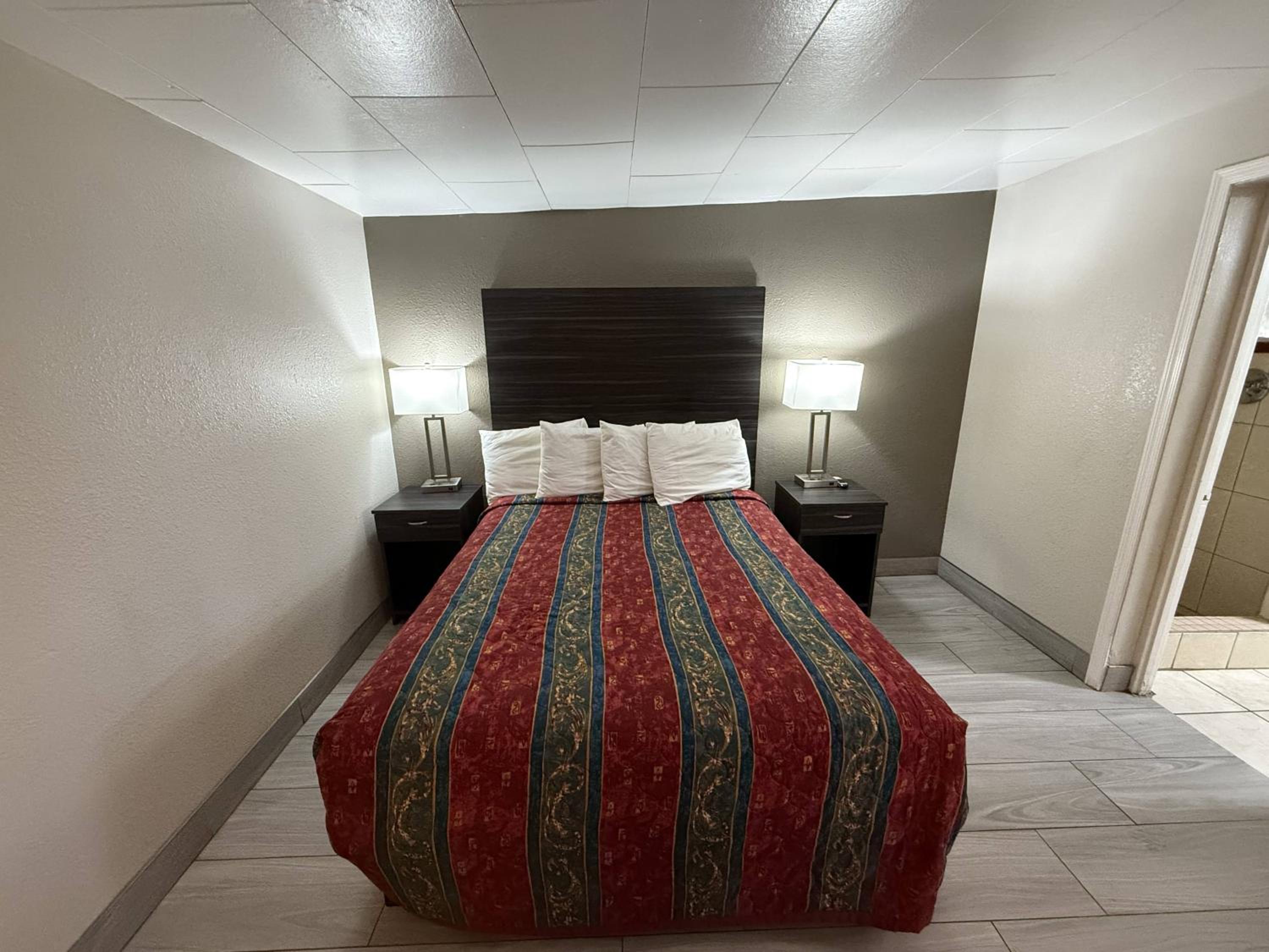 Queen Room