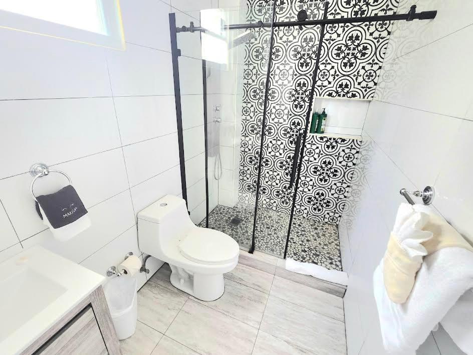 Deluxe Residence - Photo 16
