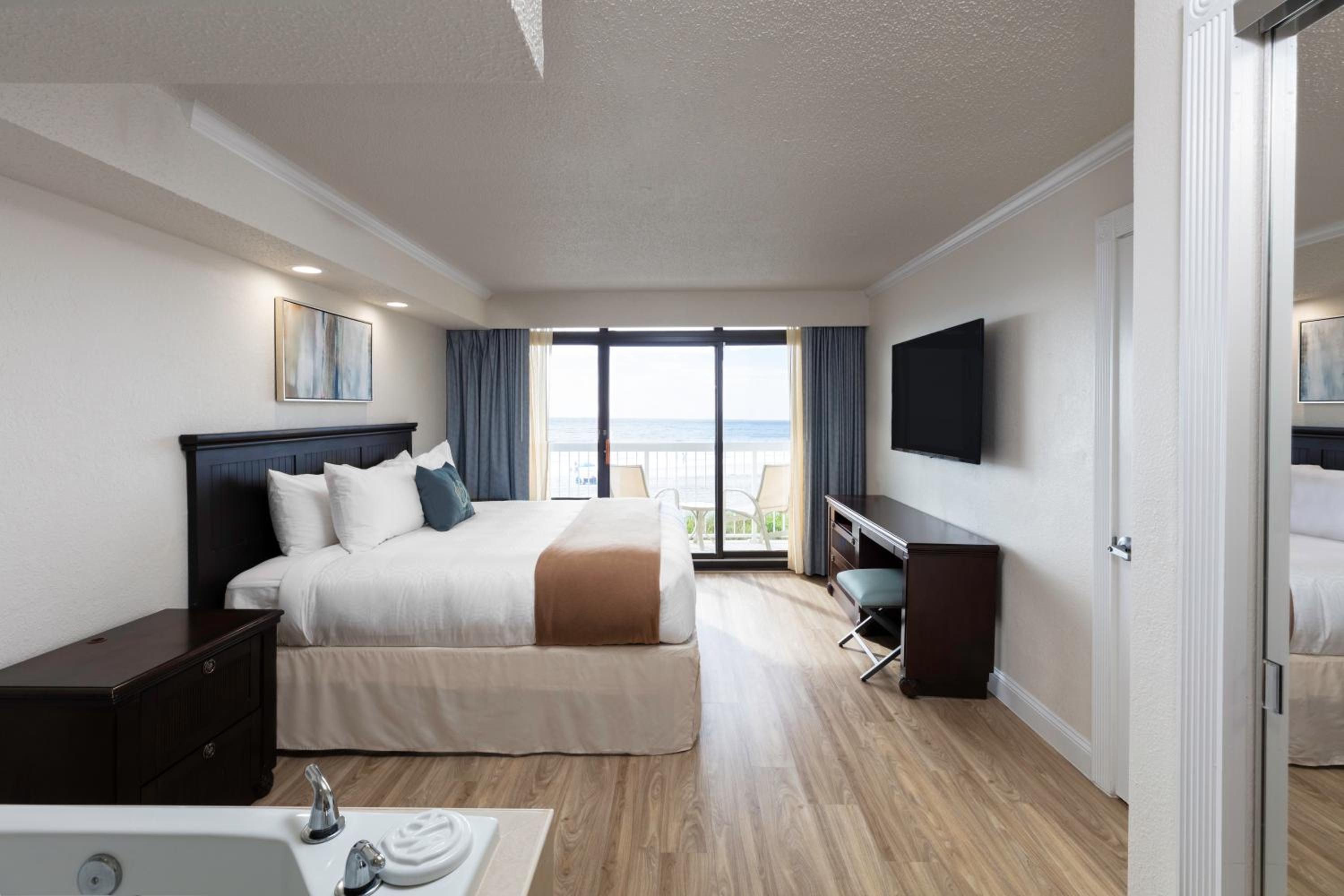 One Bedroom Deluxe Oceanfront Villa