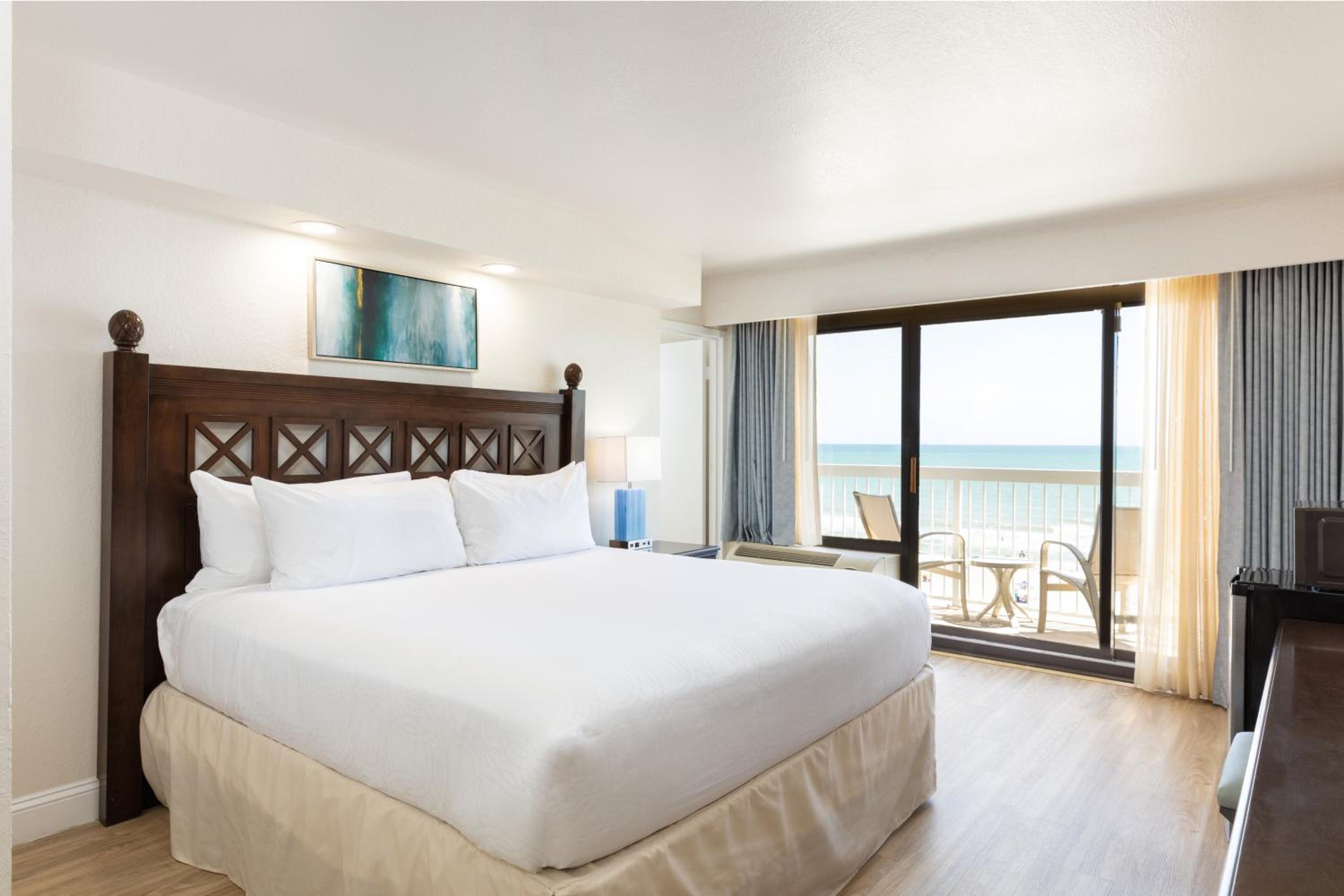 King Oceanfront Guestroom