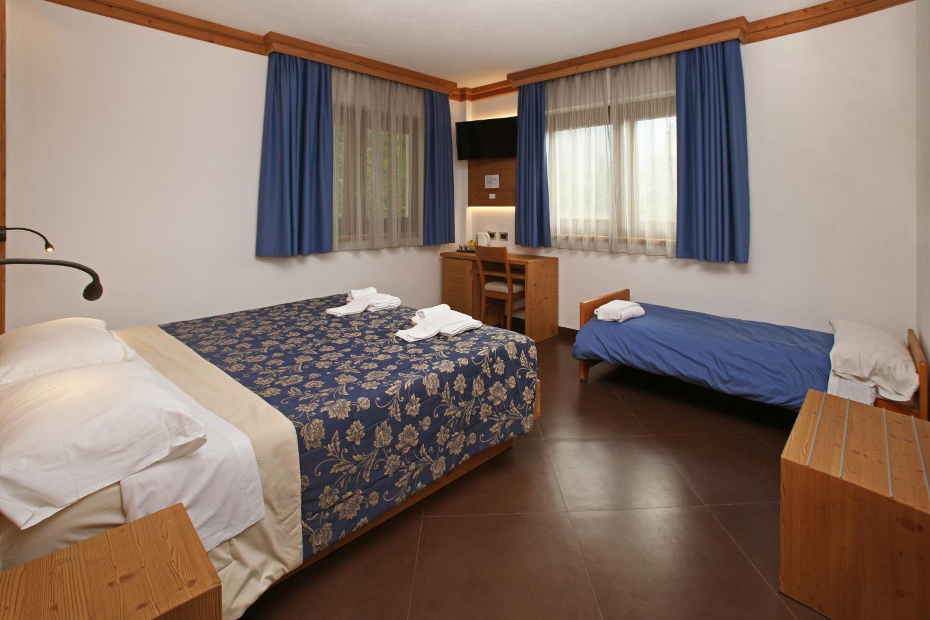 Luxury Triple Room