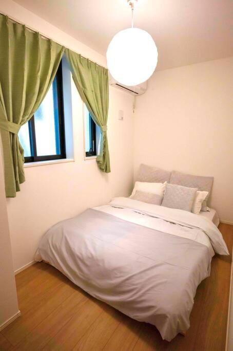 Three-Bedroom Premium Apartment with Balcony photo 1