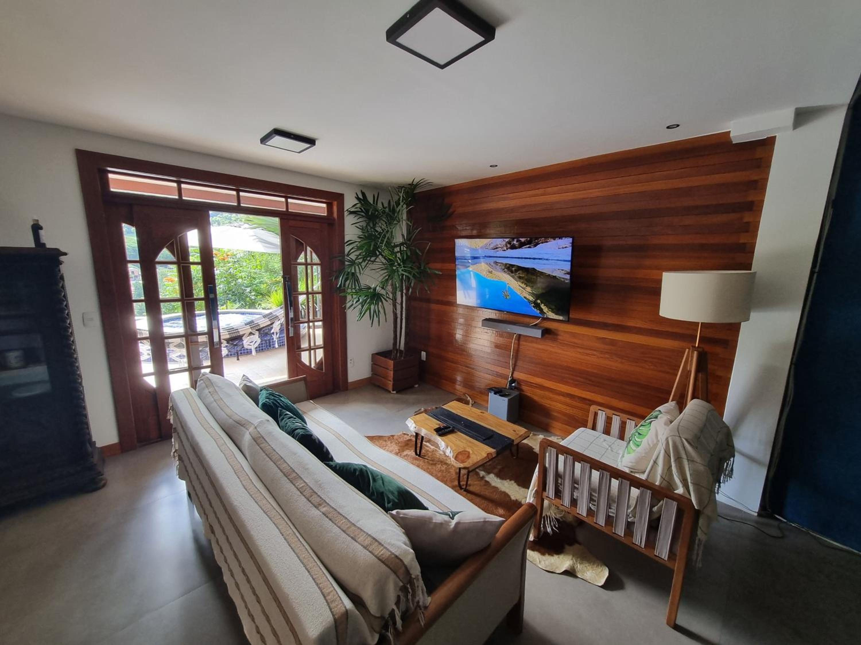 Three-Bedroom House photo 1