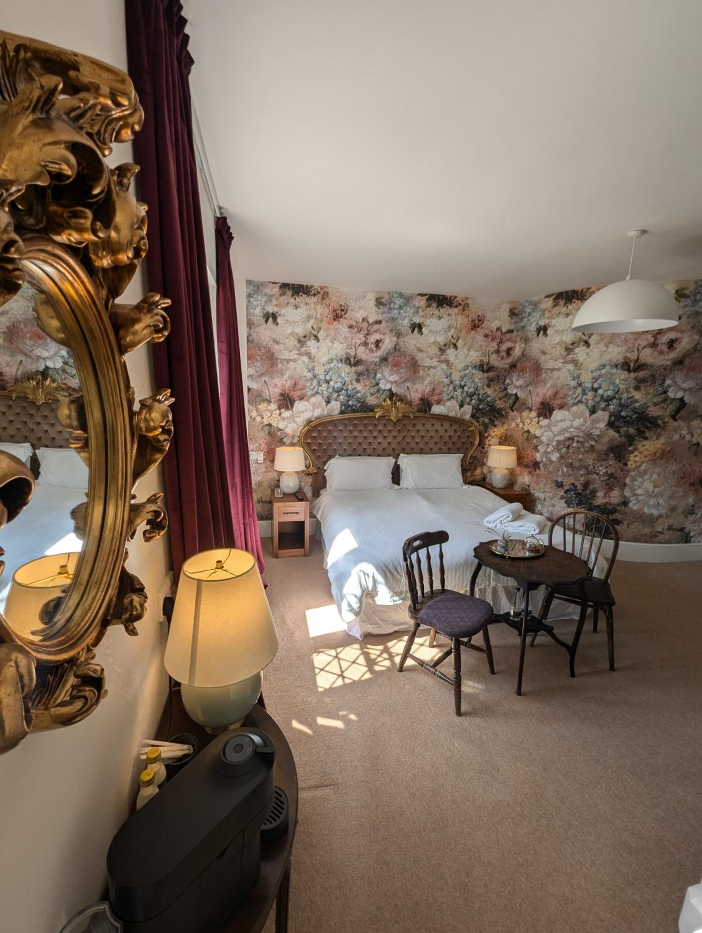 Deluxe King Room photo 2