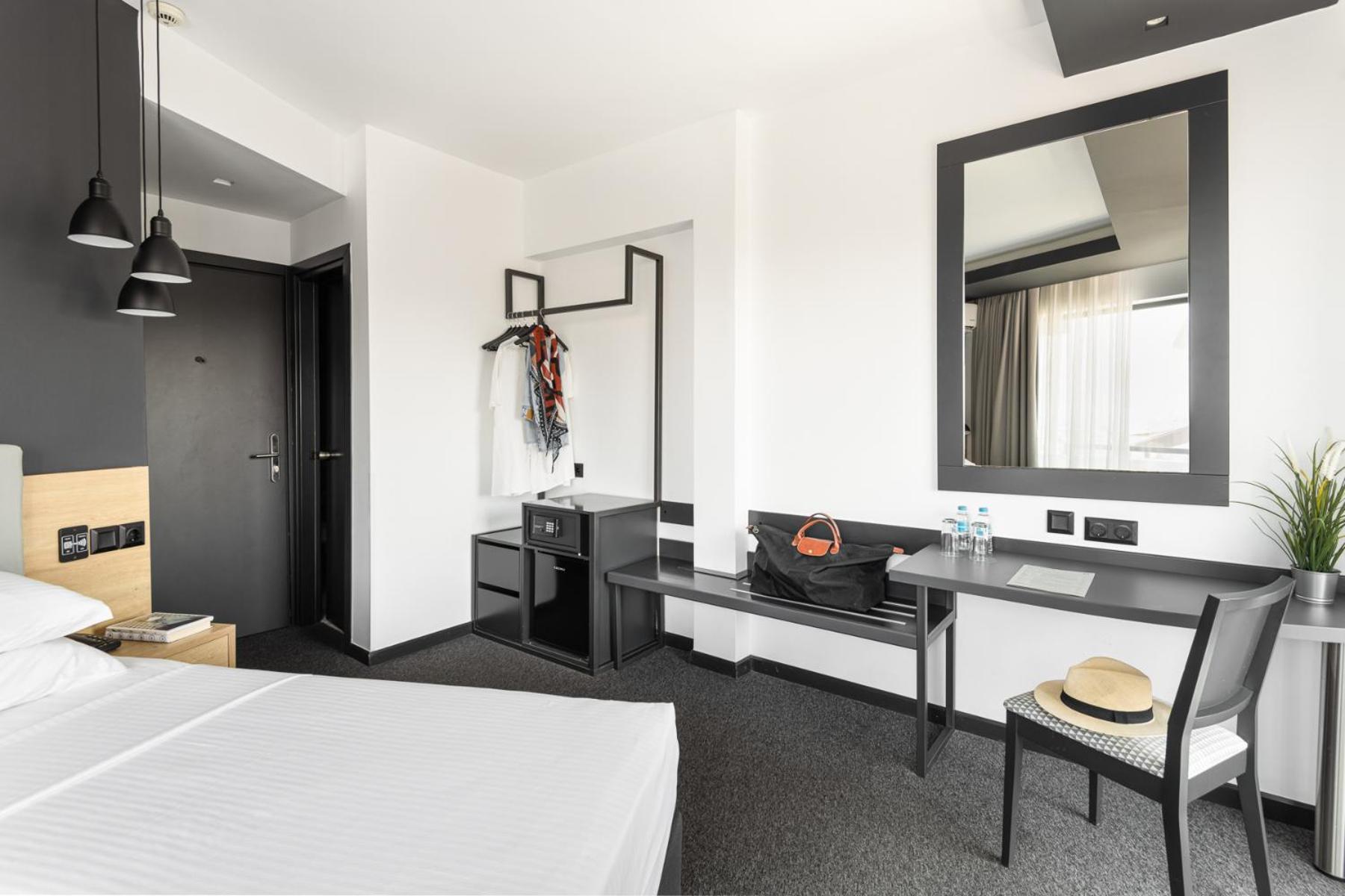 Superior Room - Photo 15