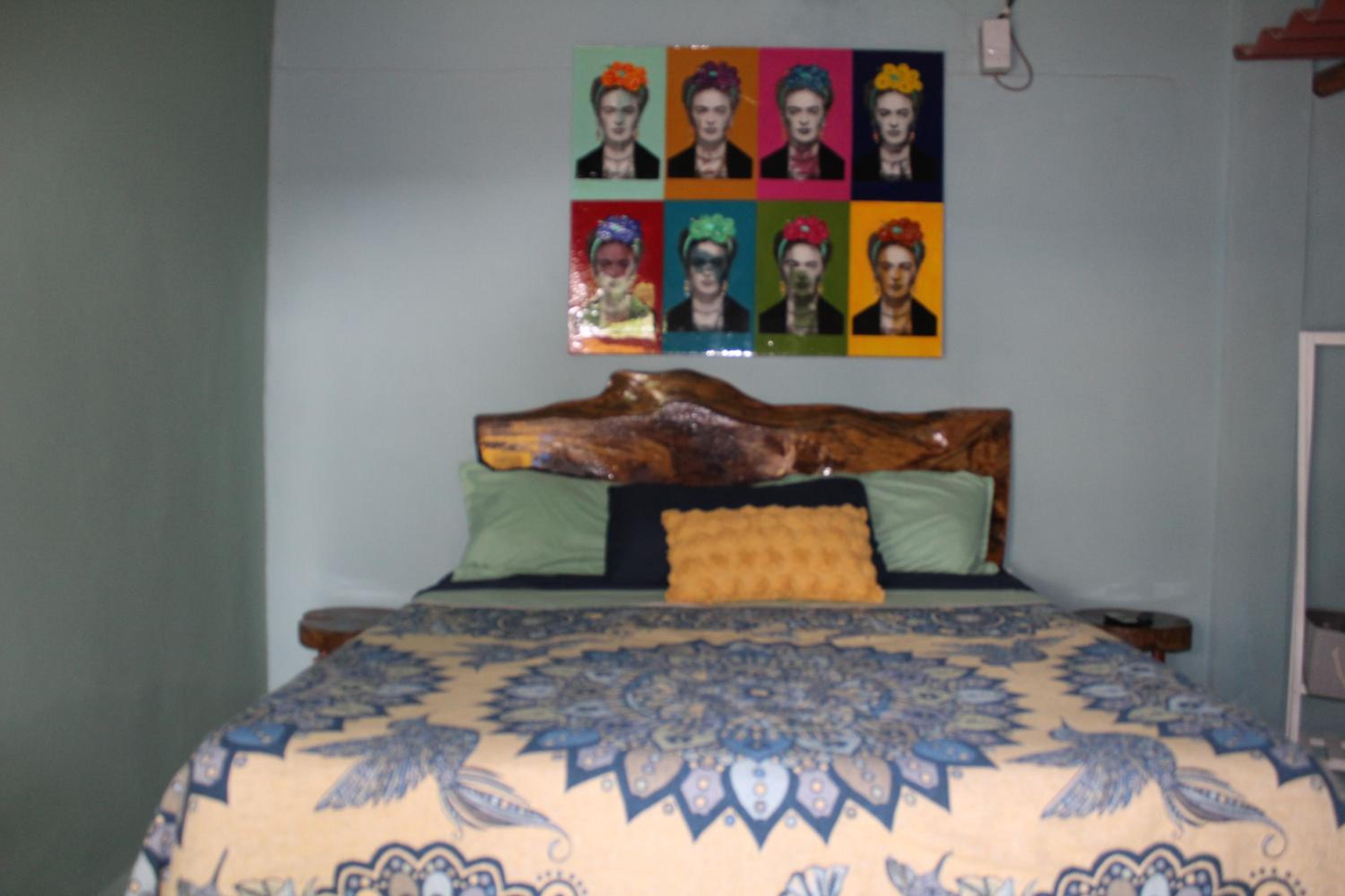 Deluxe King Suite