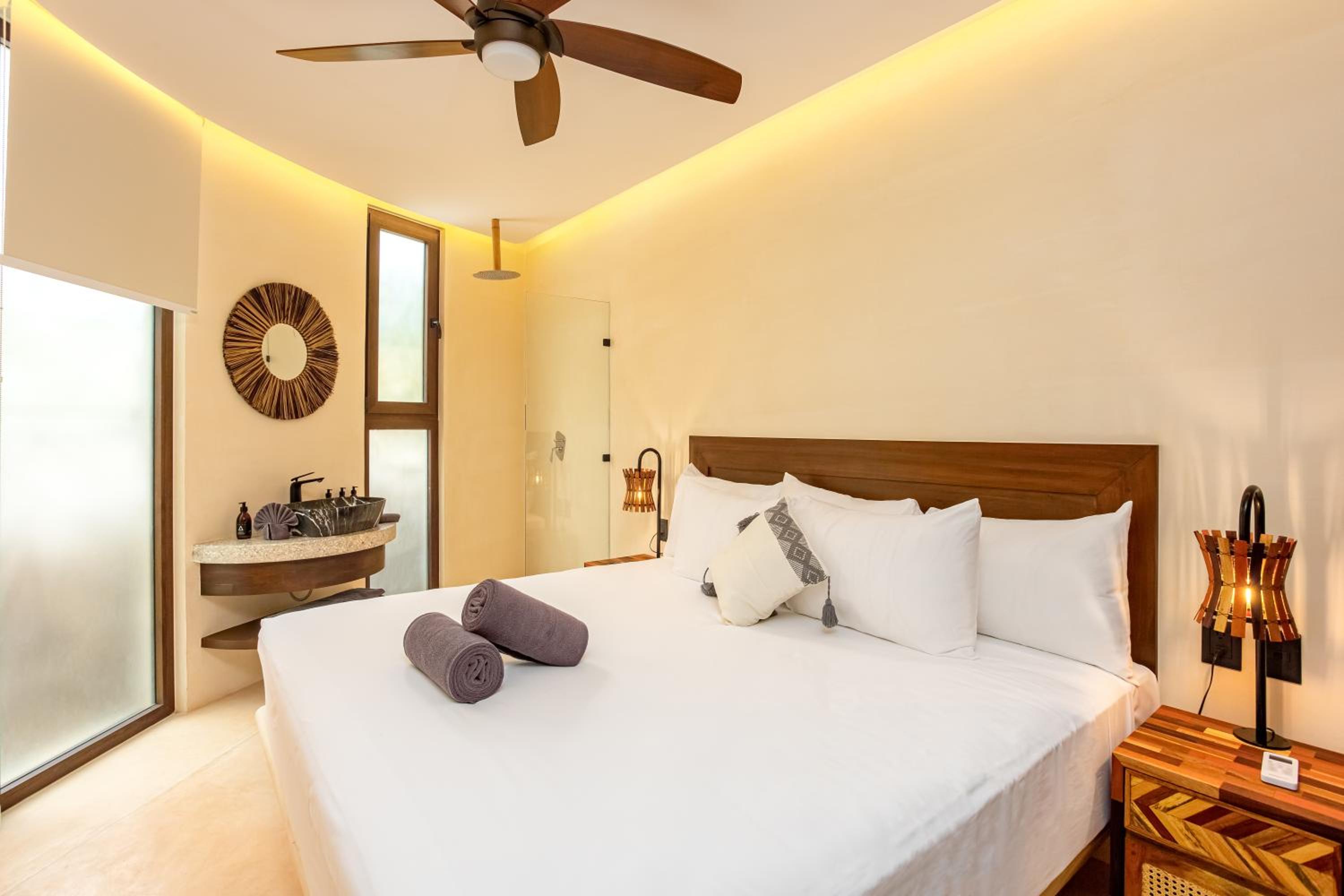 Apartment - Split Level - Photo 8