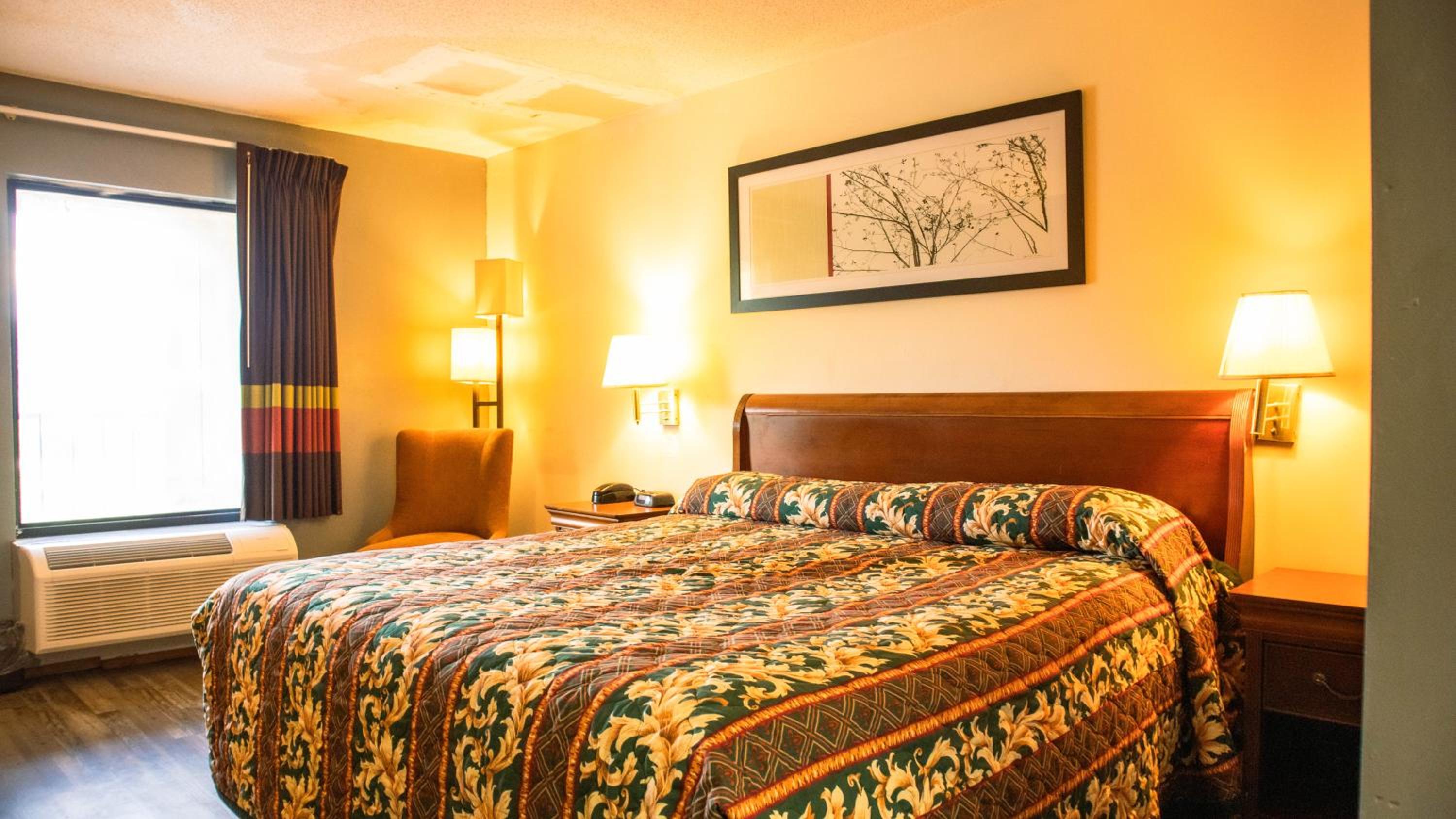 Deluxe King Room photo 2