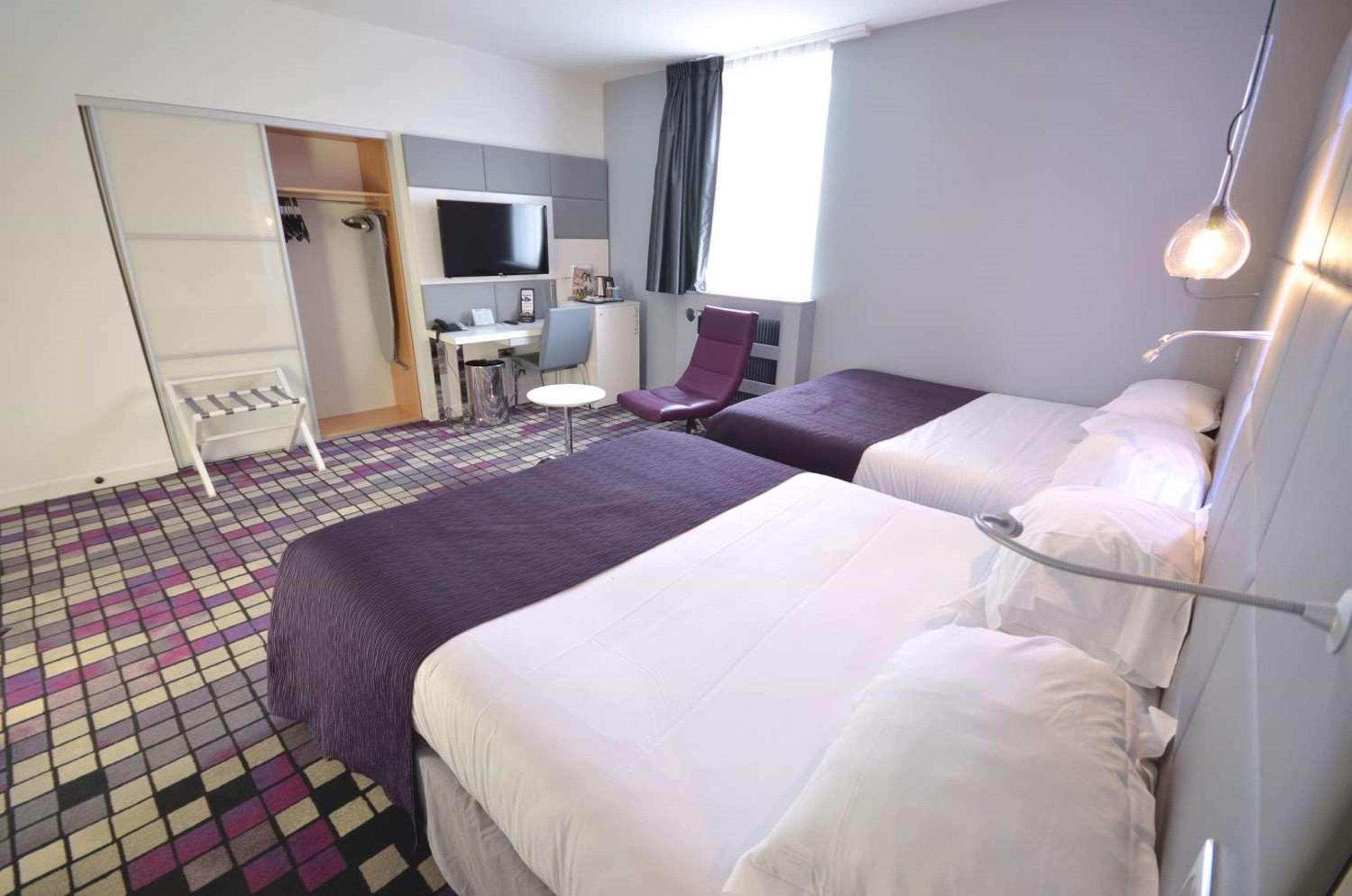 Family Room with Two Queen Beds - Non-Smoking
