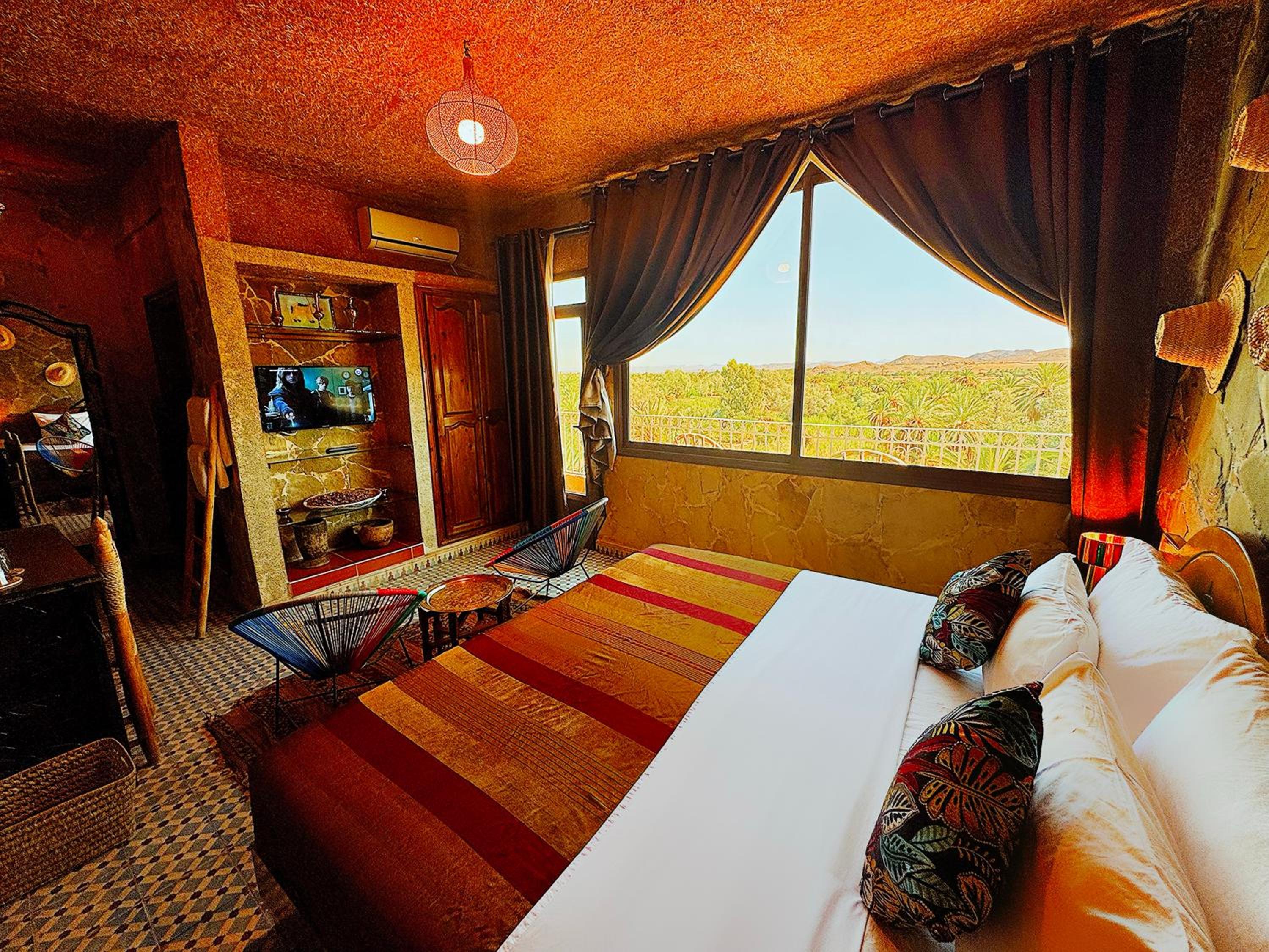 Deluxe Double Room with Balcony - Photo 1