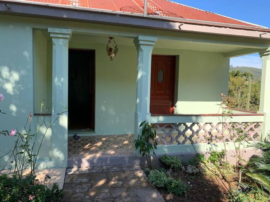 Four-Bedroom House photo 2