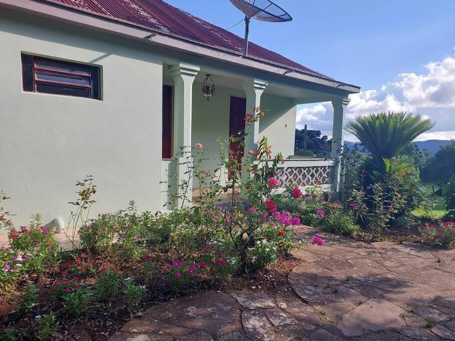 Four-Bedroom House photo 3