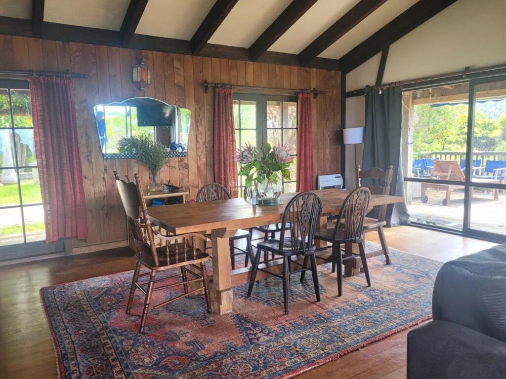 Two-Bedroom House photo 2