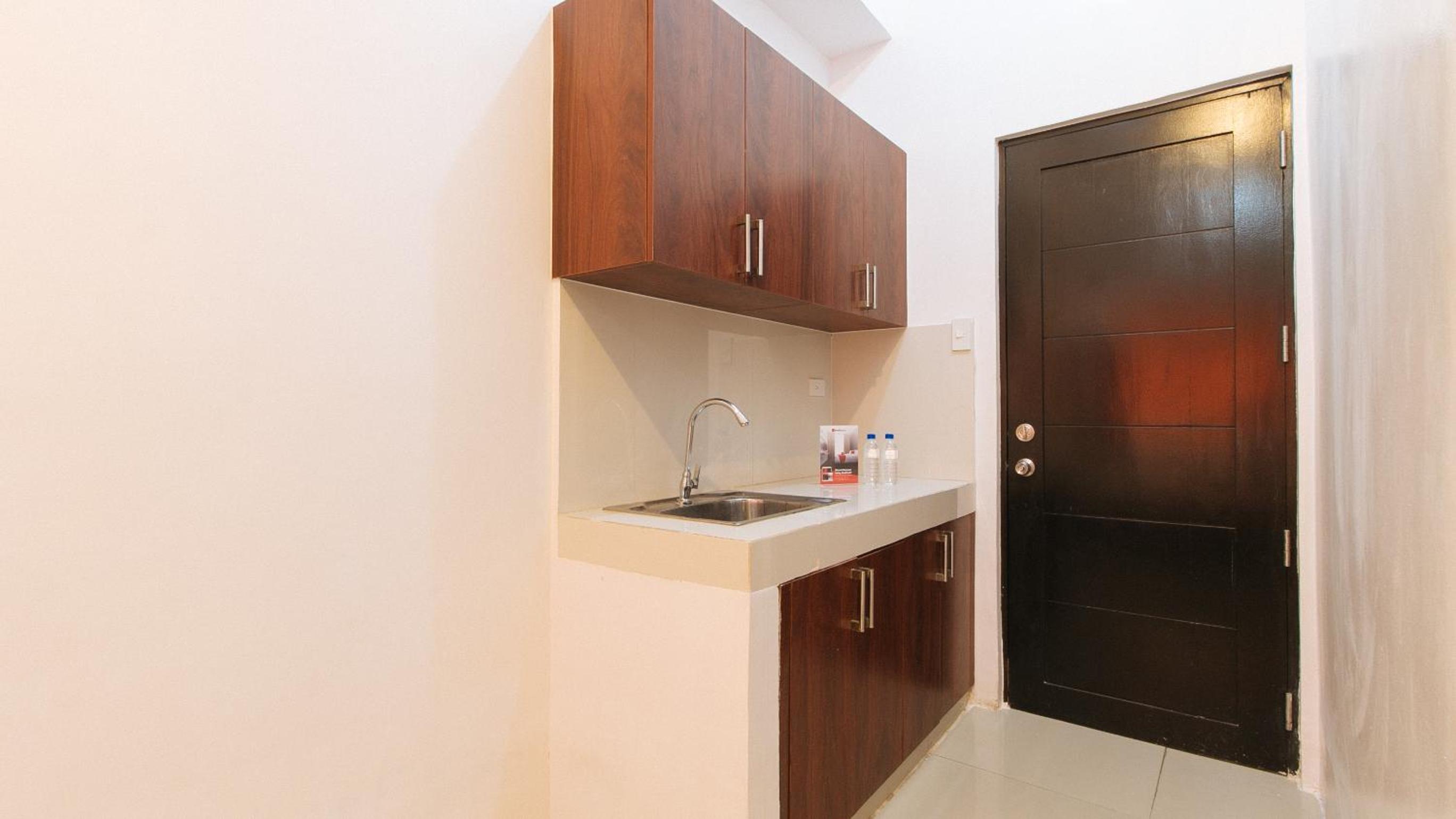 Double Room - Photo 11