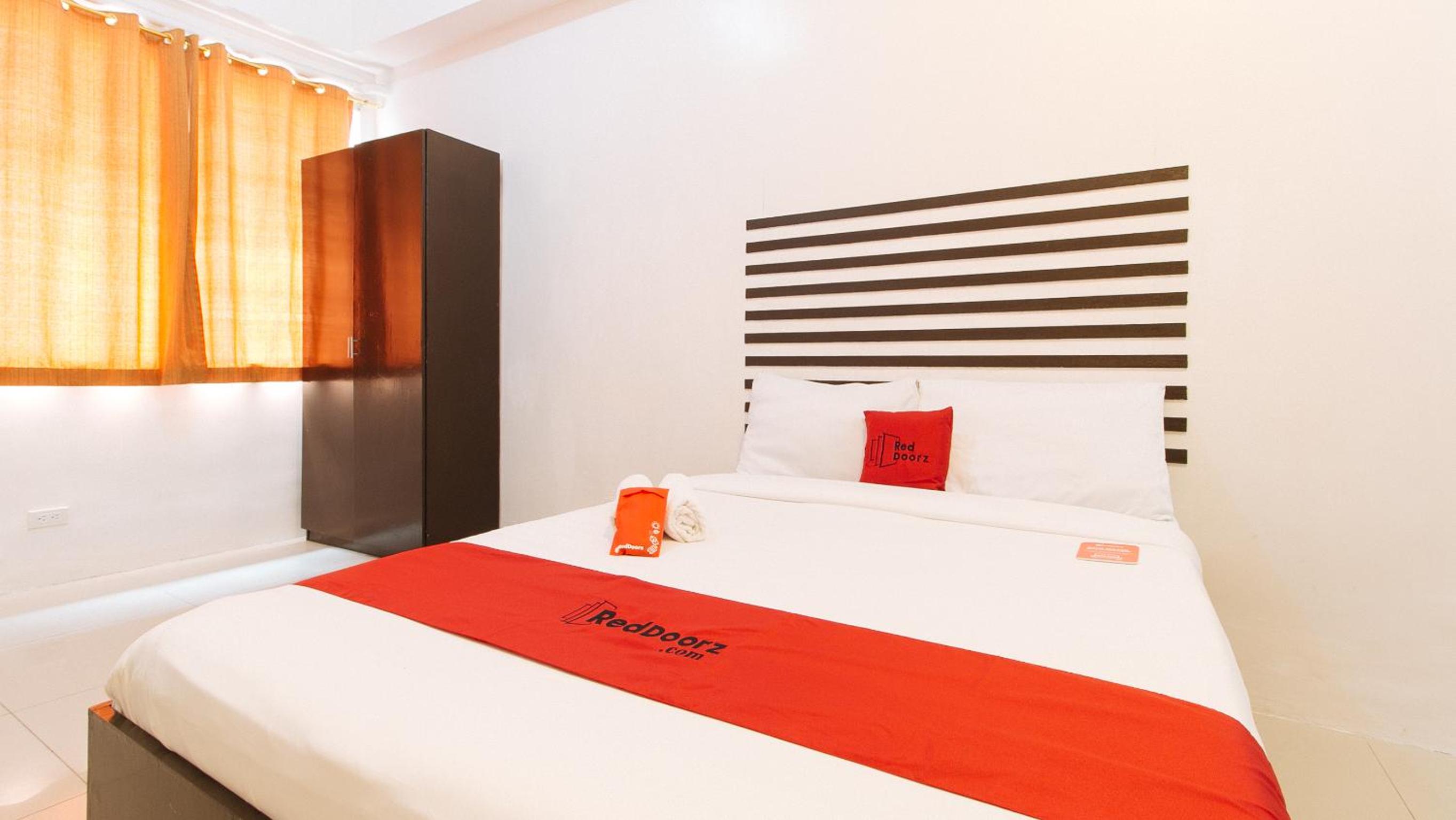 Double Room - Photo 12