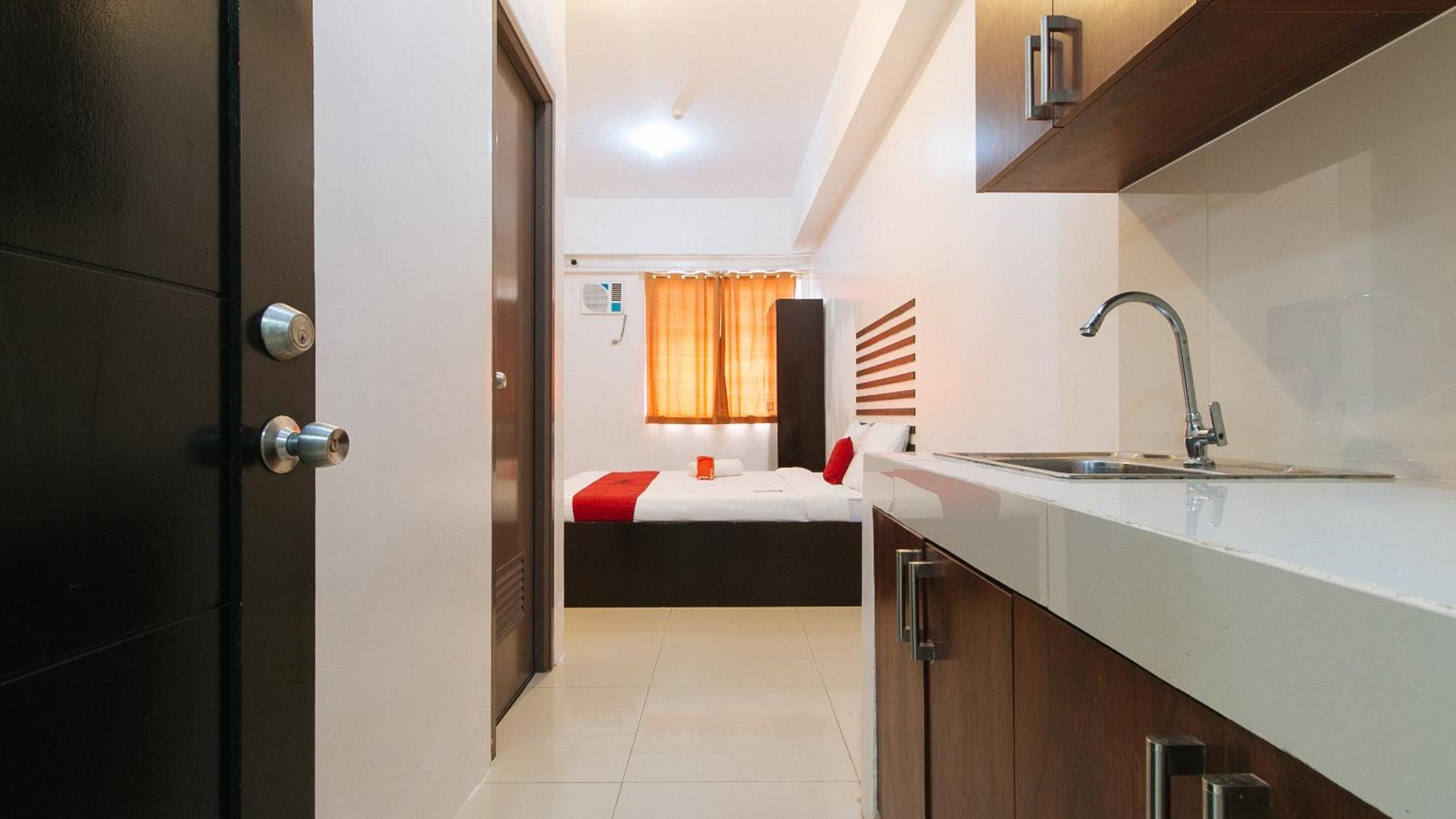 Double Room - Photo 8