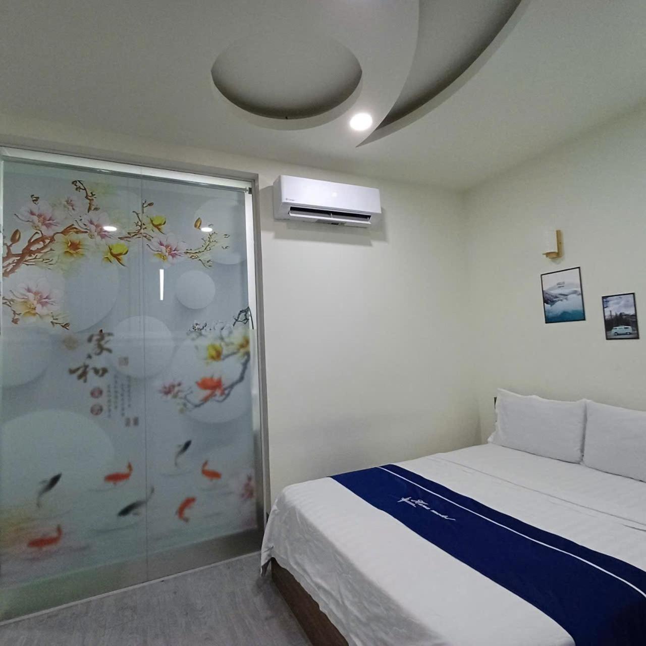 Large Single Room photo 3