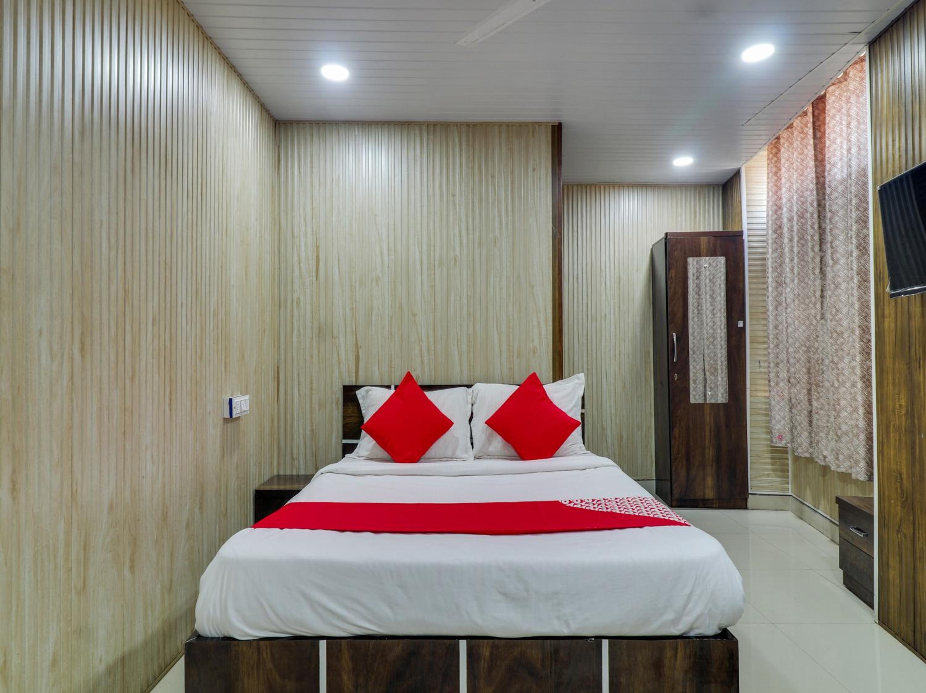 Classic Triple Room