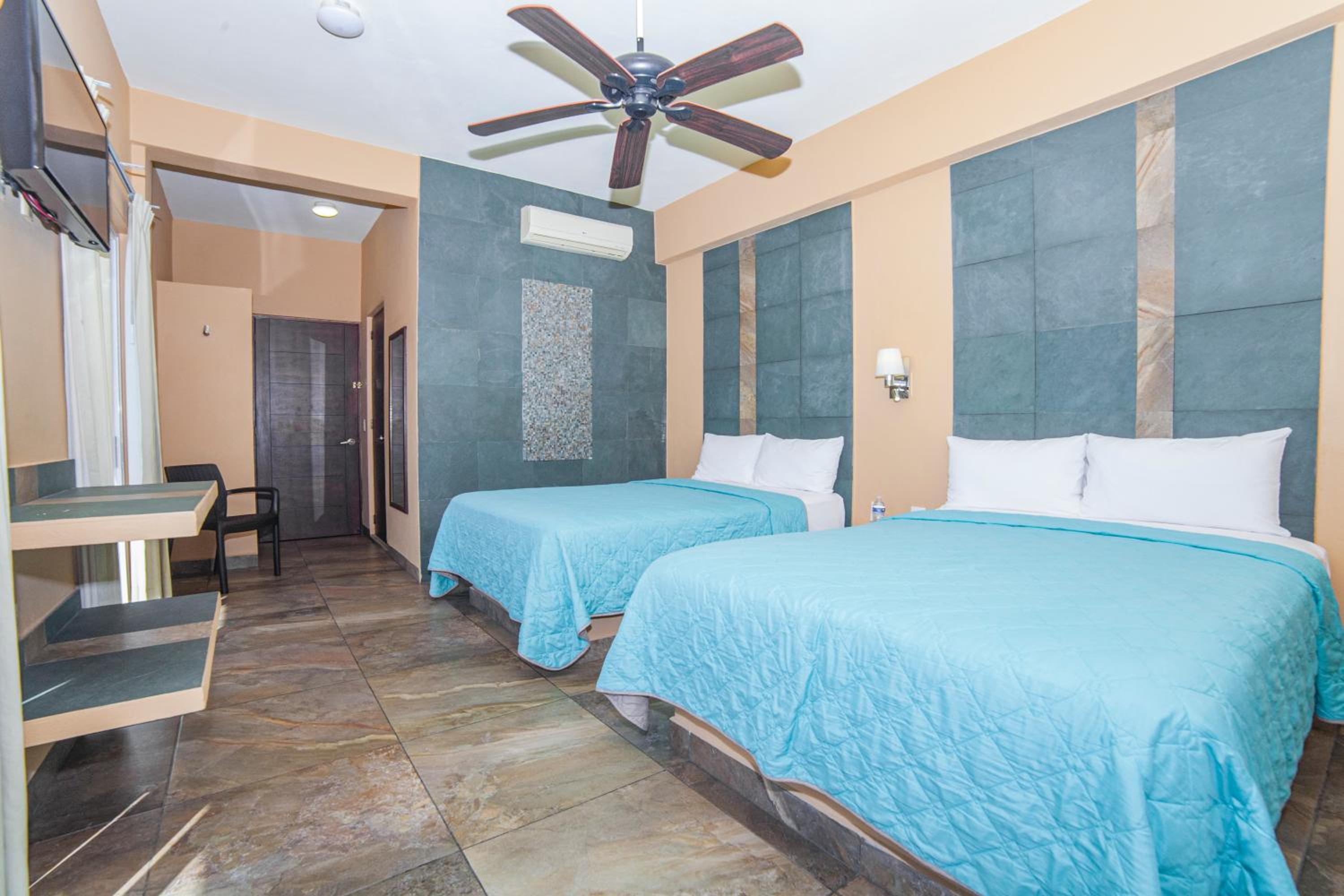 Twin Room photo 1