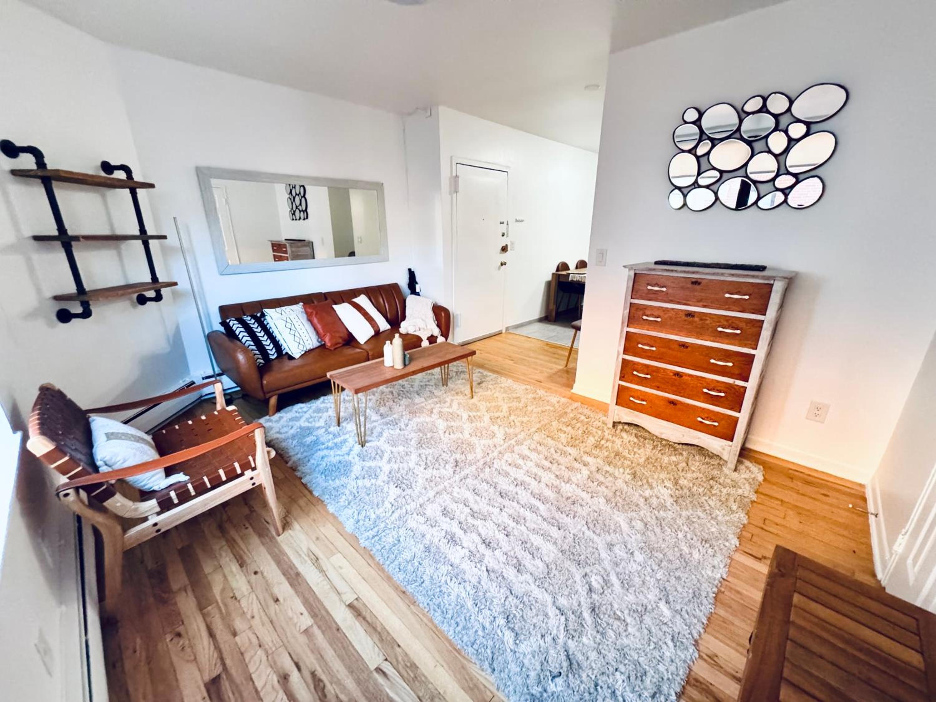 Four-Bedroom Deluxe Apartment photo 1
