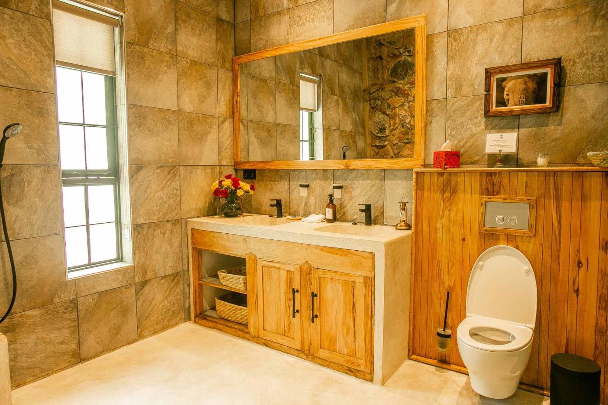 Deluxe King Room photo 3