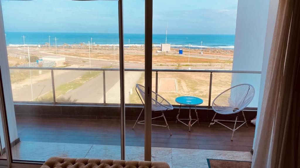 Two-Bedroom Apartment with Ocean View photo 2
