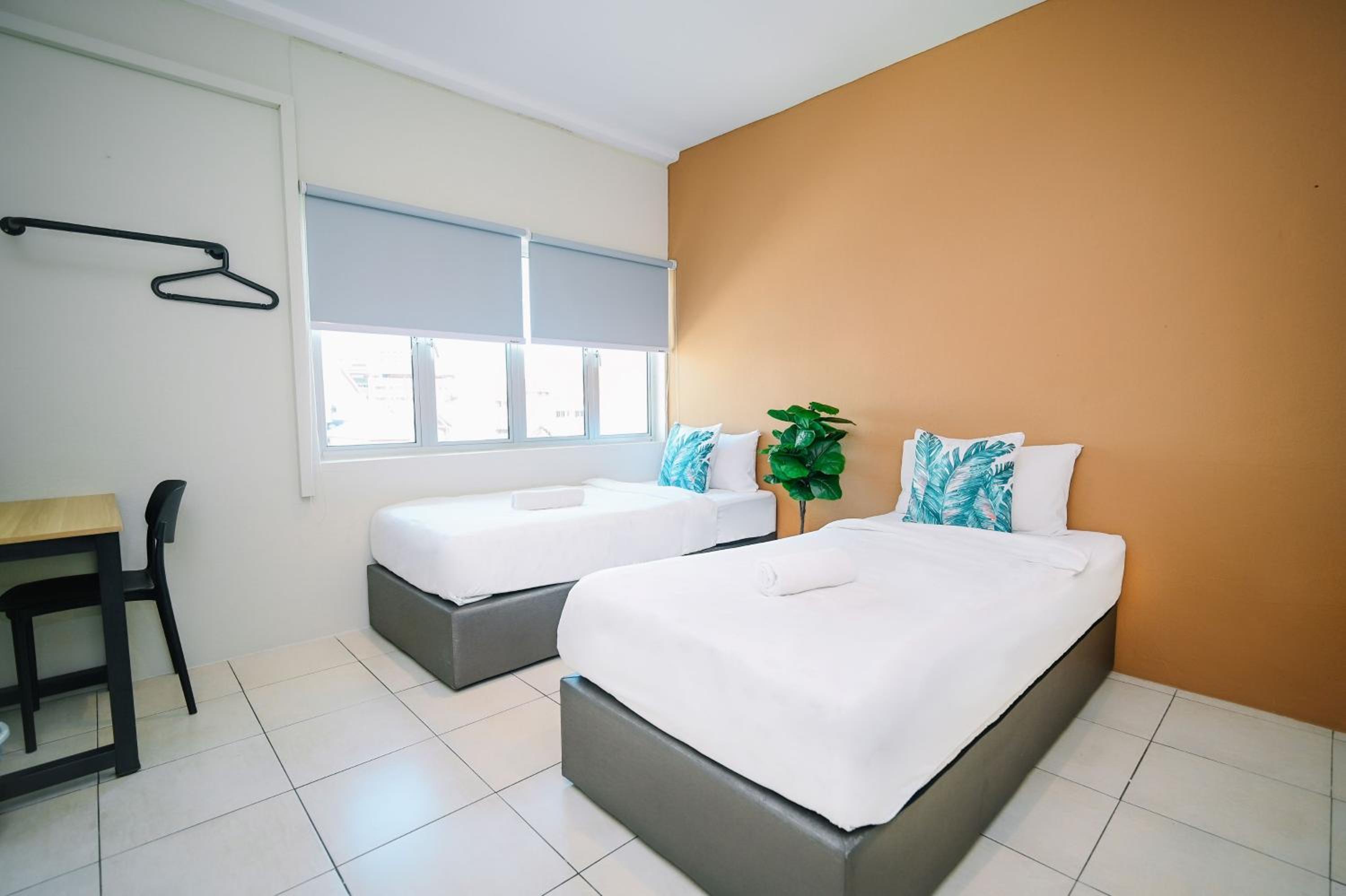 Twin Room - Photo 1